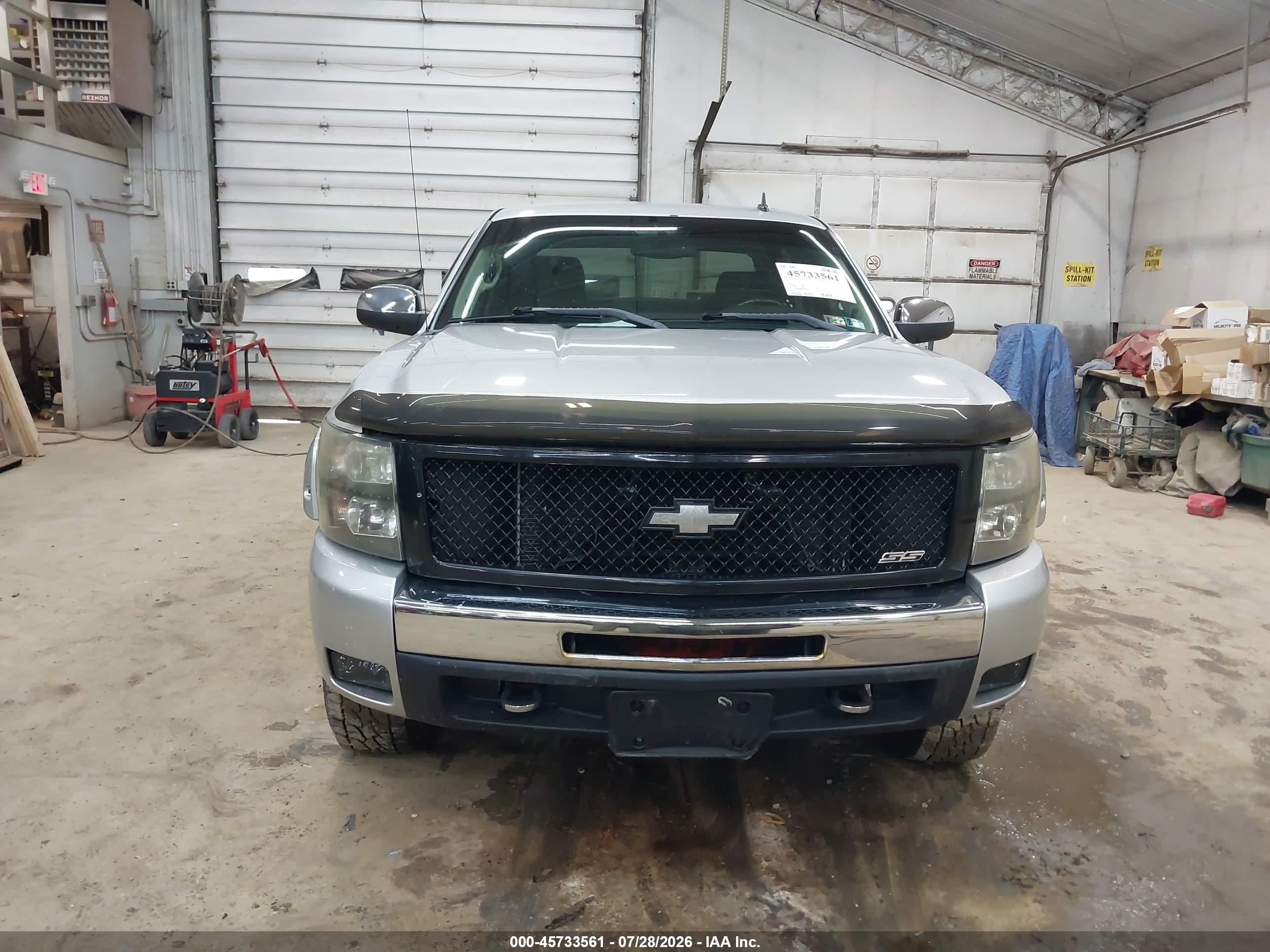 2011 Chevrolet Silverado 1500 Lt Серебряный vin: 3GCPKSE32BG405749