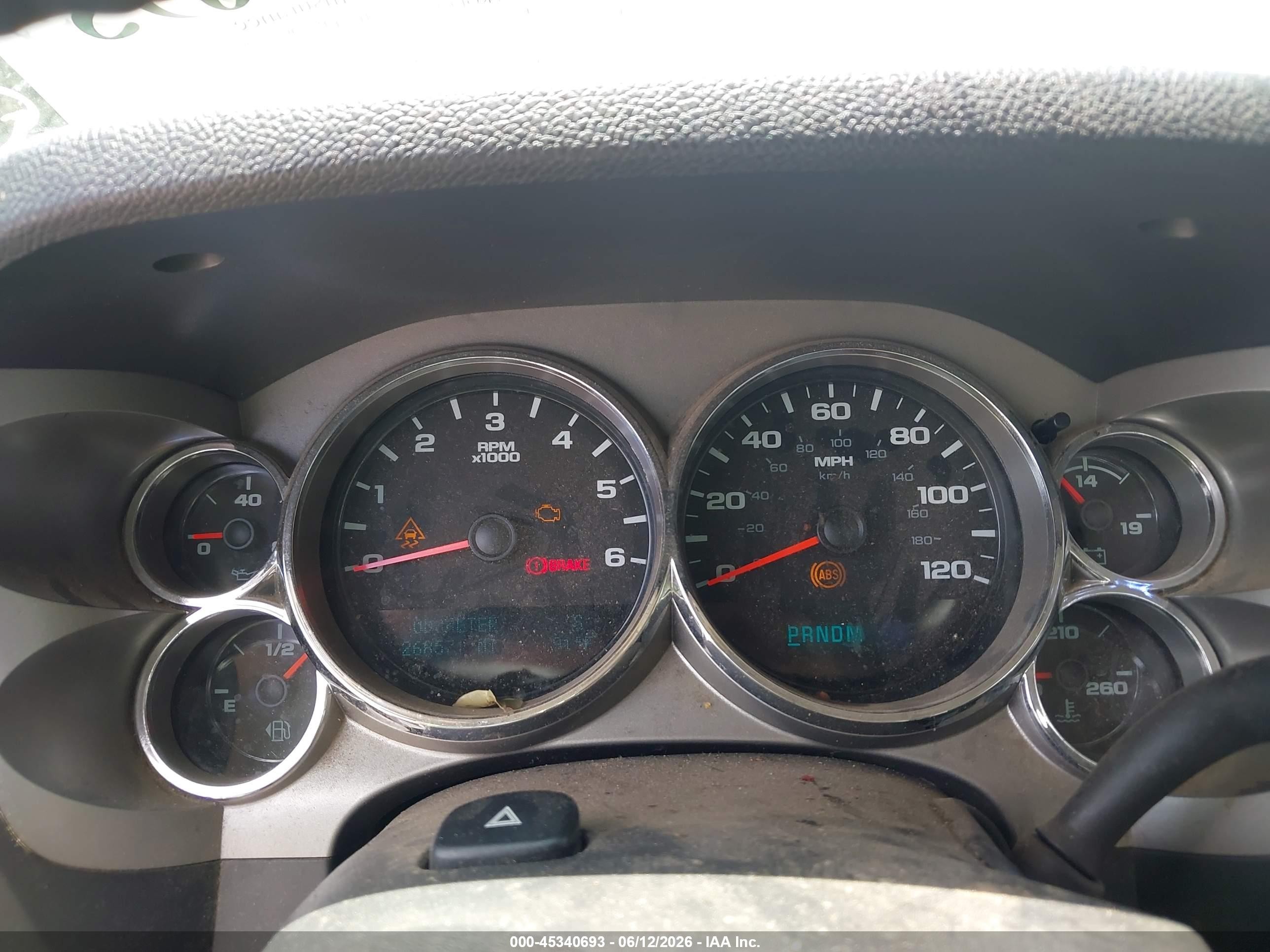 2011 Chevrolet Silverado 1500 Lt Белый vin: 3GCPKSE34BG218335