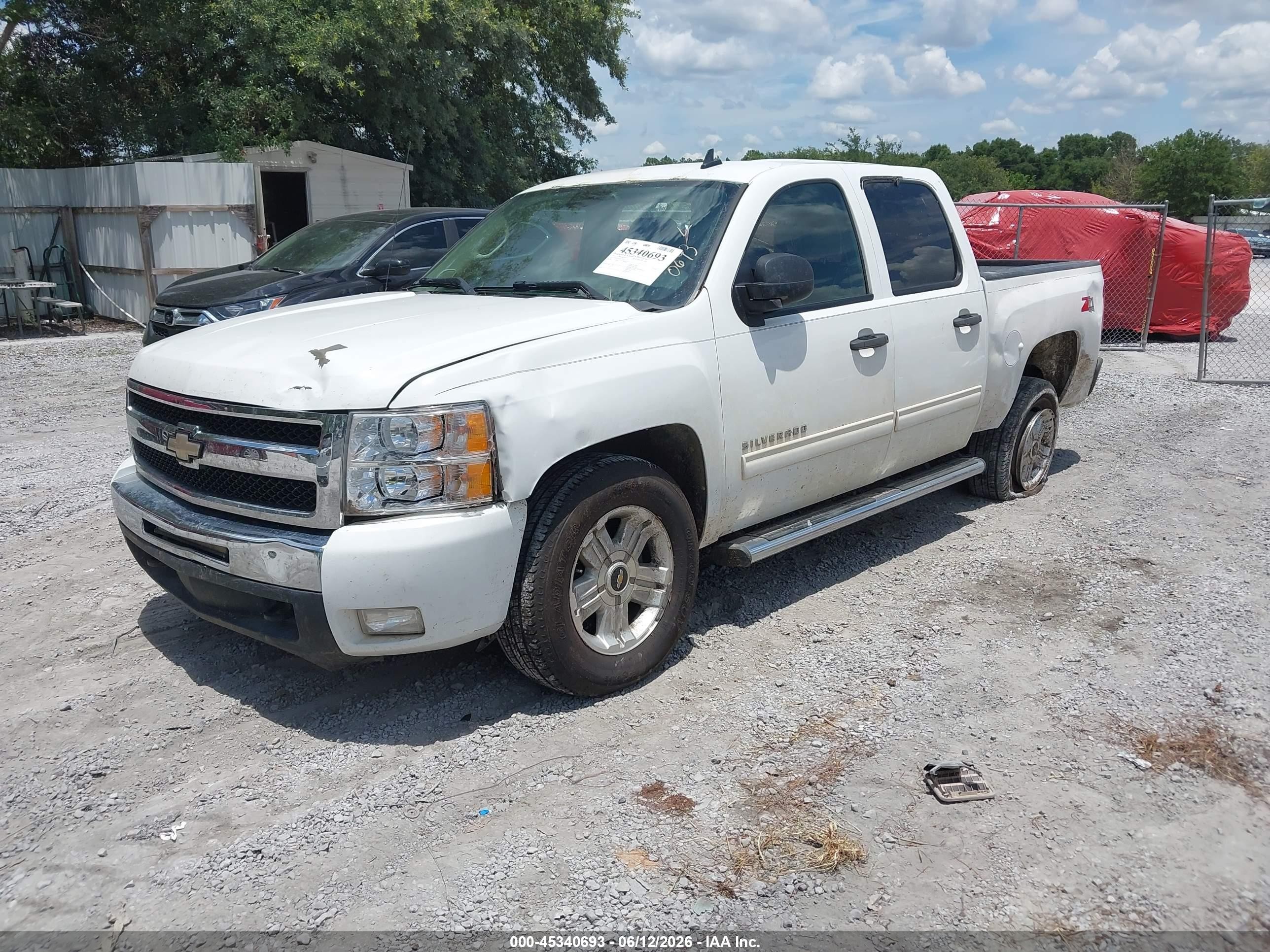 2011 Chevrolet Silverado 1500 Lt Белый vin: 3GCPKSE34BG218335