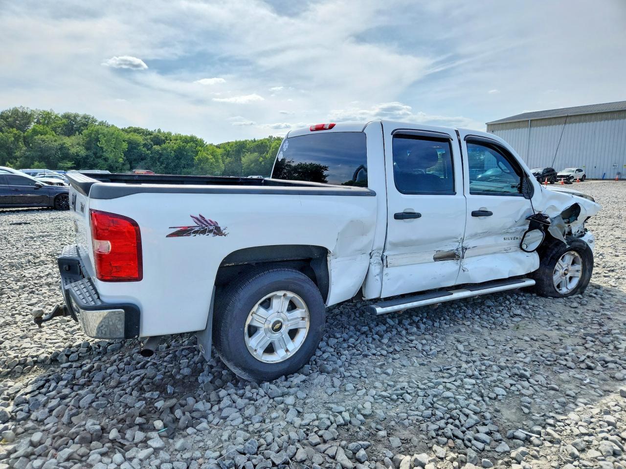 2011 Chevrolet Silverado K1500 Lt White vin: 3GCPKSE34BG238049