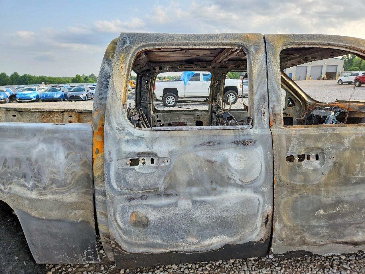 2011 Chevrolet Silverado K1500 Lt Burn vin: 3GCPKSE34BG242554