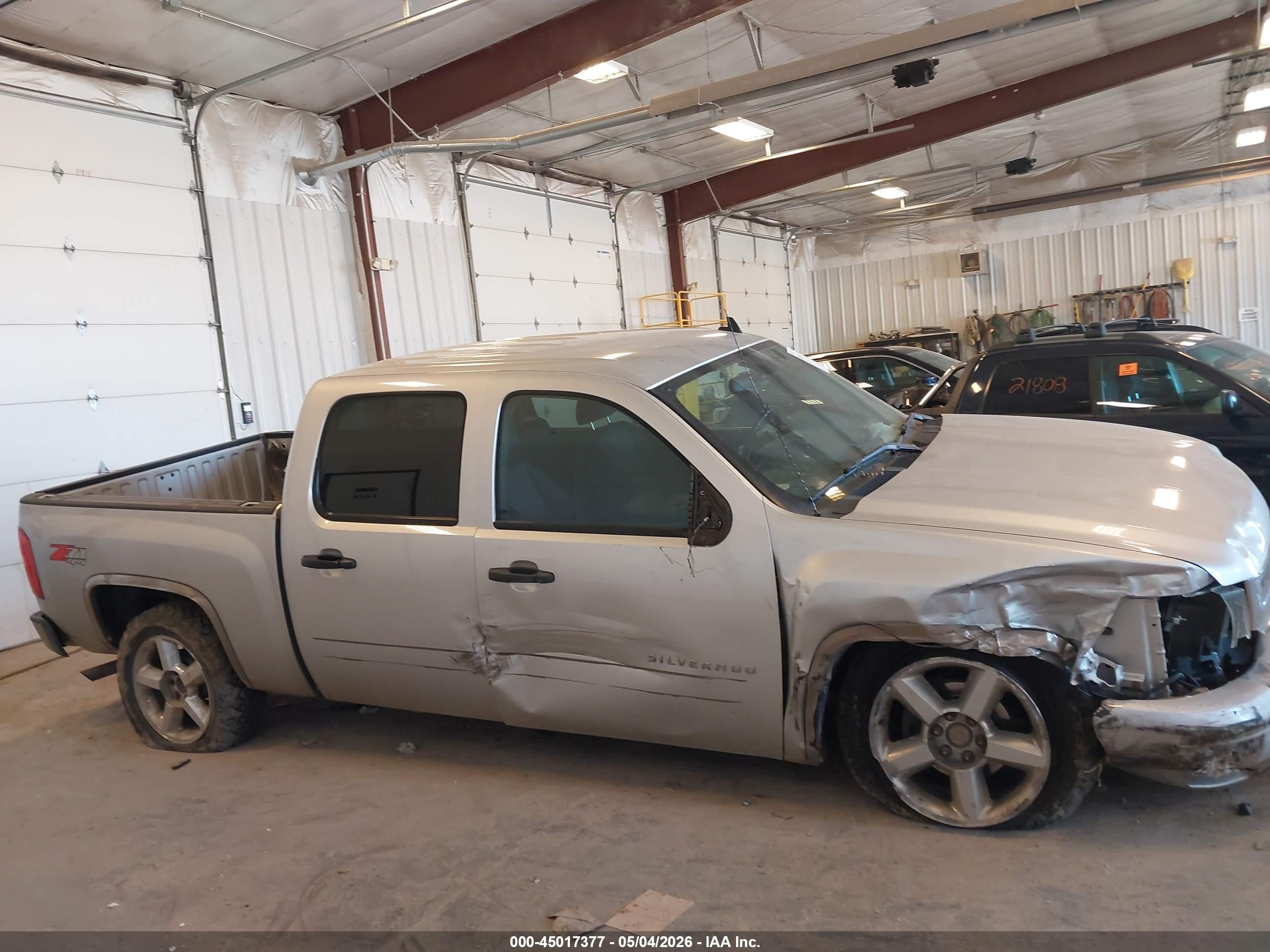 2011 Chevrolet Silverado 1500 Lt Silver vin: 3GCPKSE34BG302817