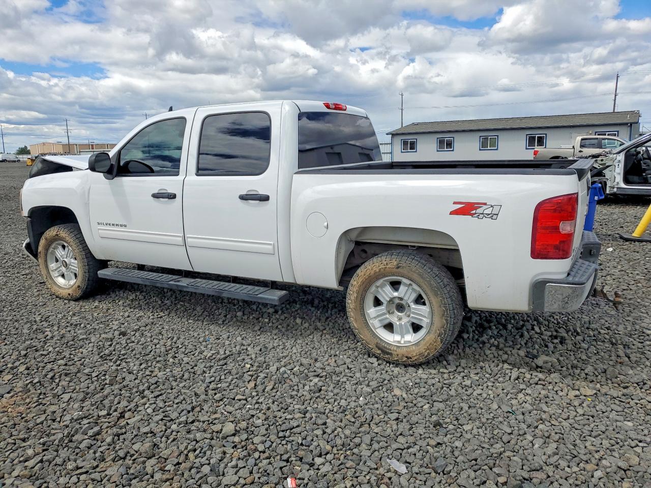 2011 Chevrolet Silverado K1500 Lt Белый vin: 3GCPKSE35BG336023