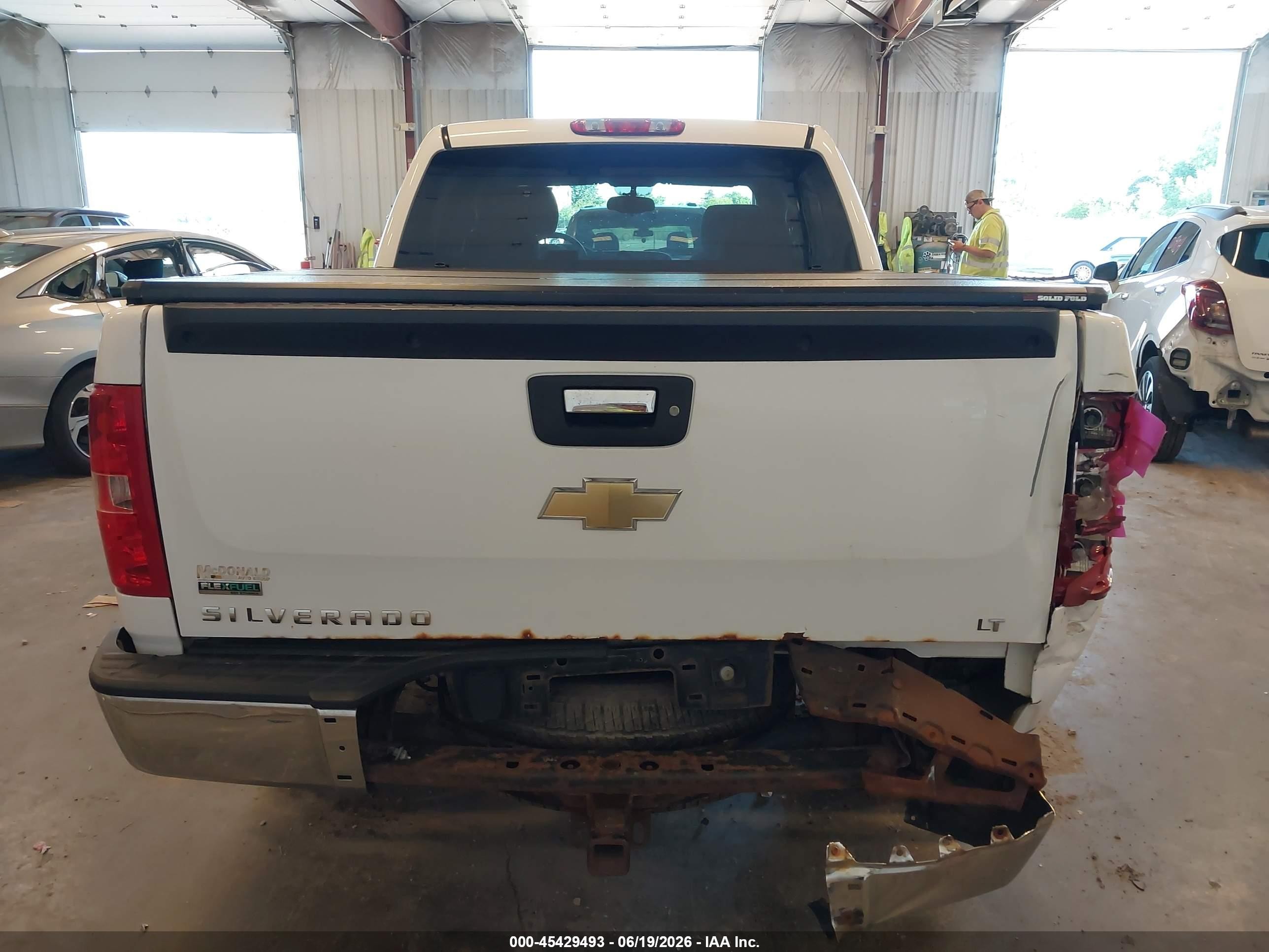2011 Chevrolet Silverado 1500 Lt Белый vin: 3GCPKSE36BG278178