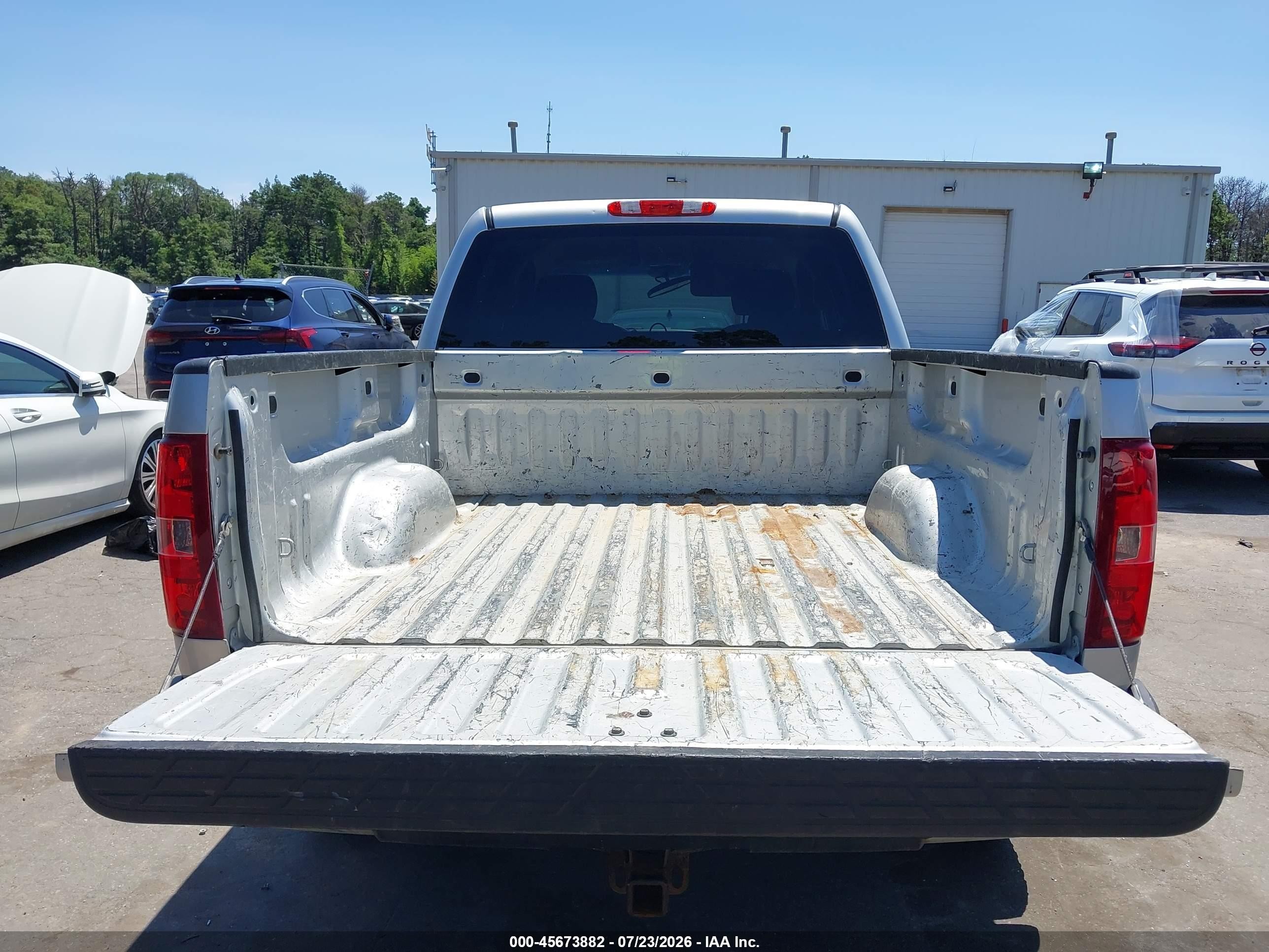 2011 Chevrolet Silverado 1500 Lt Silver vin: 3GCPKSE36BG367460
