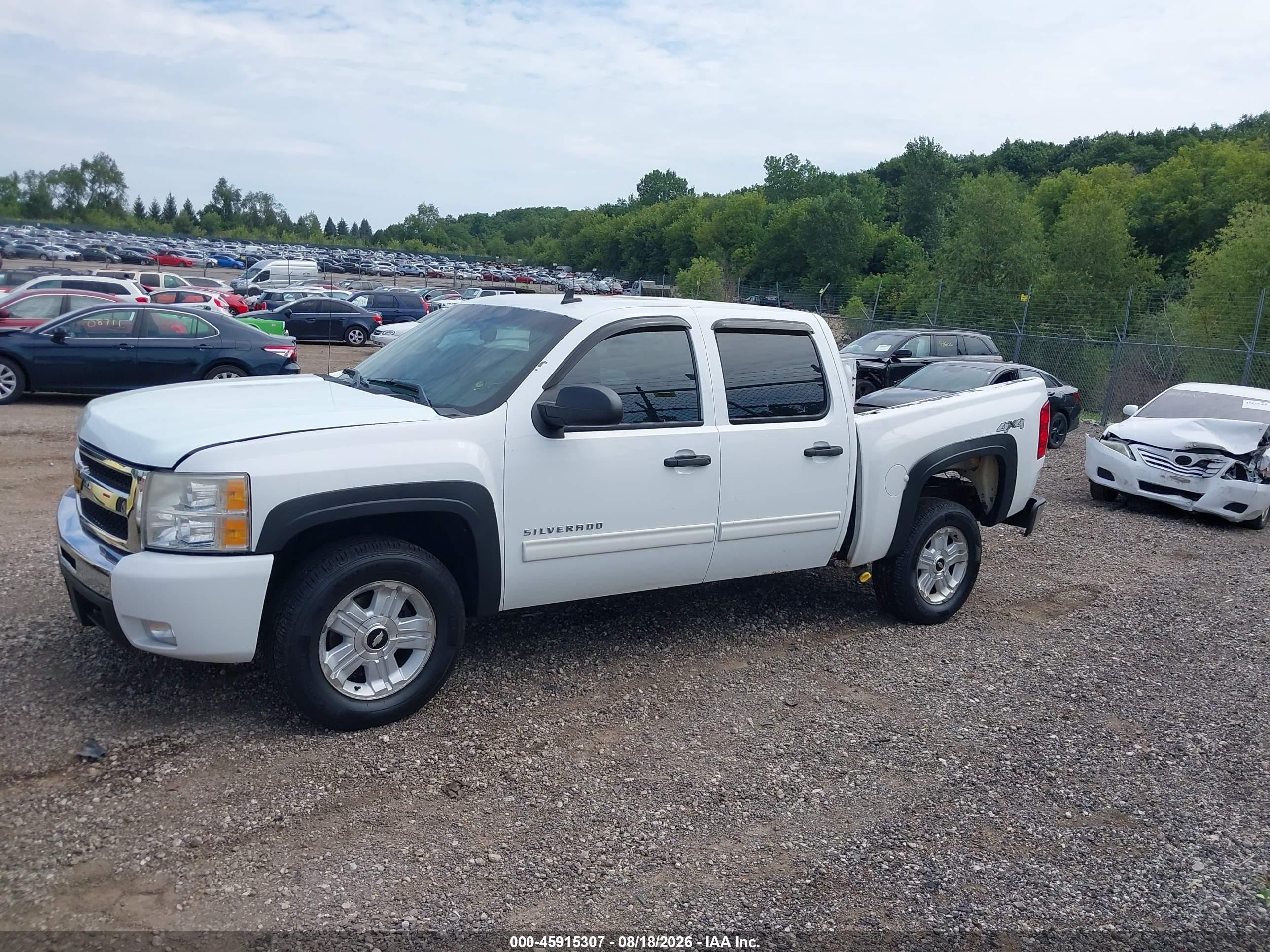2011 Chevrolet Silverado 1500 Lt Белый vin: 3GCPKSE36BG370911