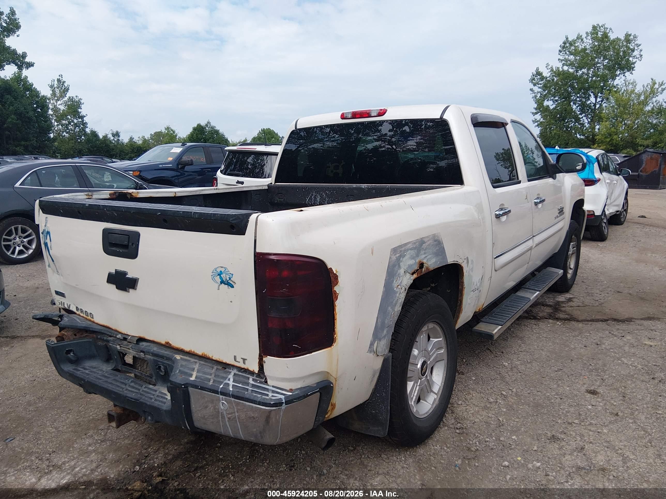 2011 Chevrolet Silverado K1500 Lt White vin: 3GCPKSE36BG393489
