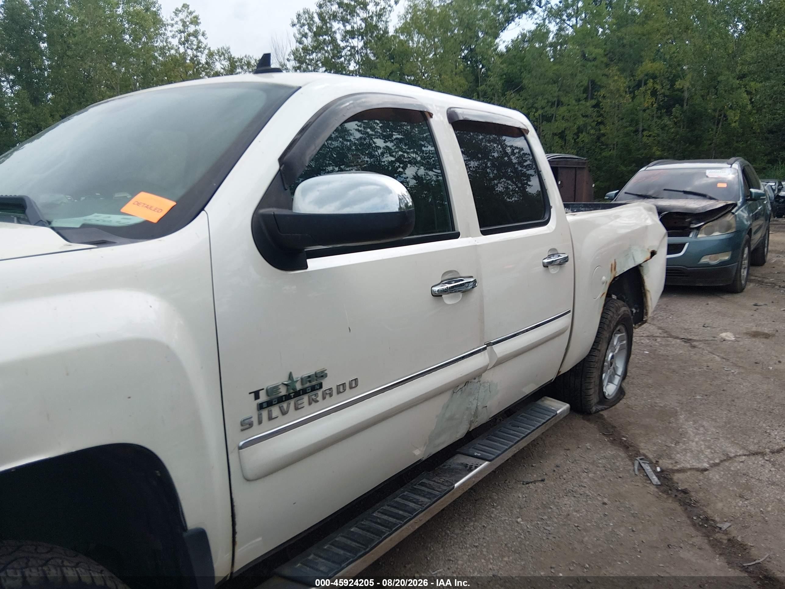 2011 Chevrolet Silverado K1500 Lt White vin: 3GCPKSE36BG393489
