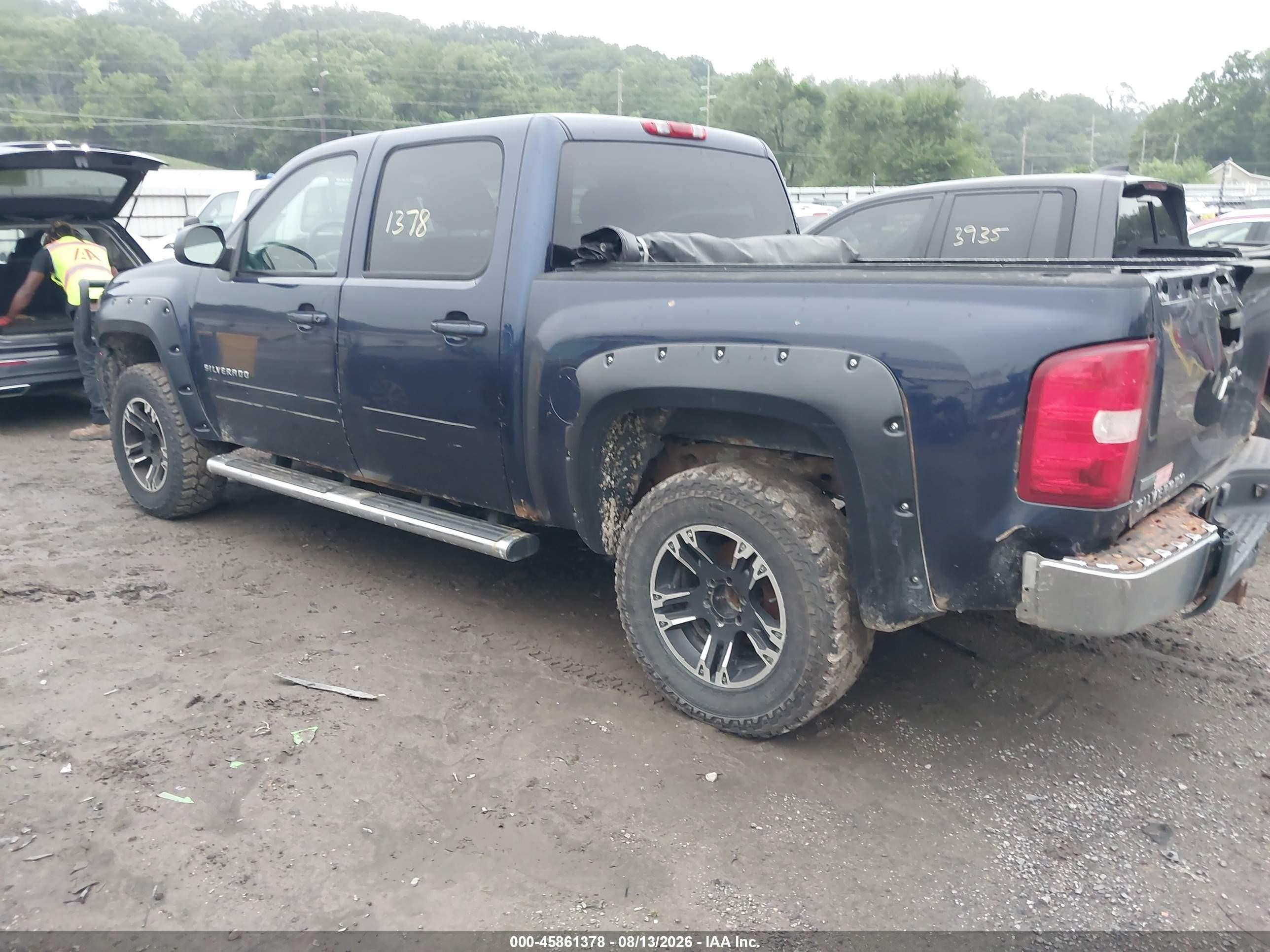 2011 Chevrolet Silverado 1500 Lt Blue vin: 3GCPKSE37BG100103