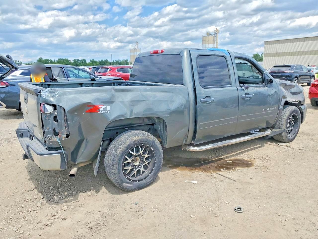 2011 Chevrolet Silverado K1500 Lt Gray vin: 3GCPKSE37BG190952