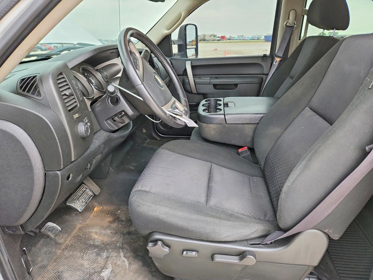 2011 Chevrolet Silverado K1500 Lt White vin: 3GCPKSE37BG308353