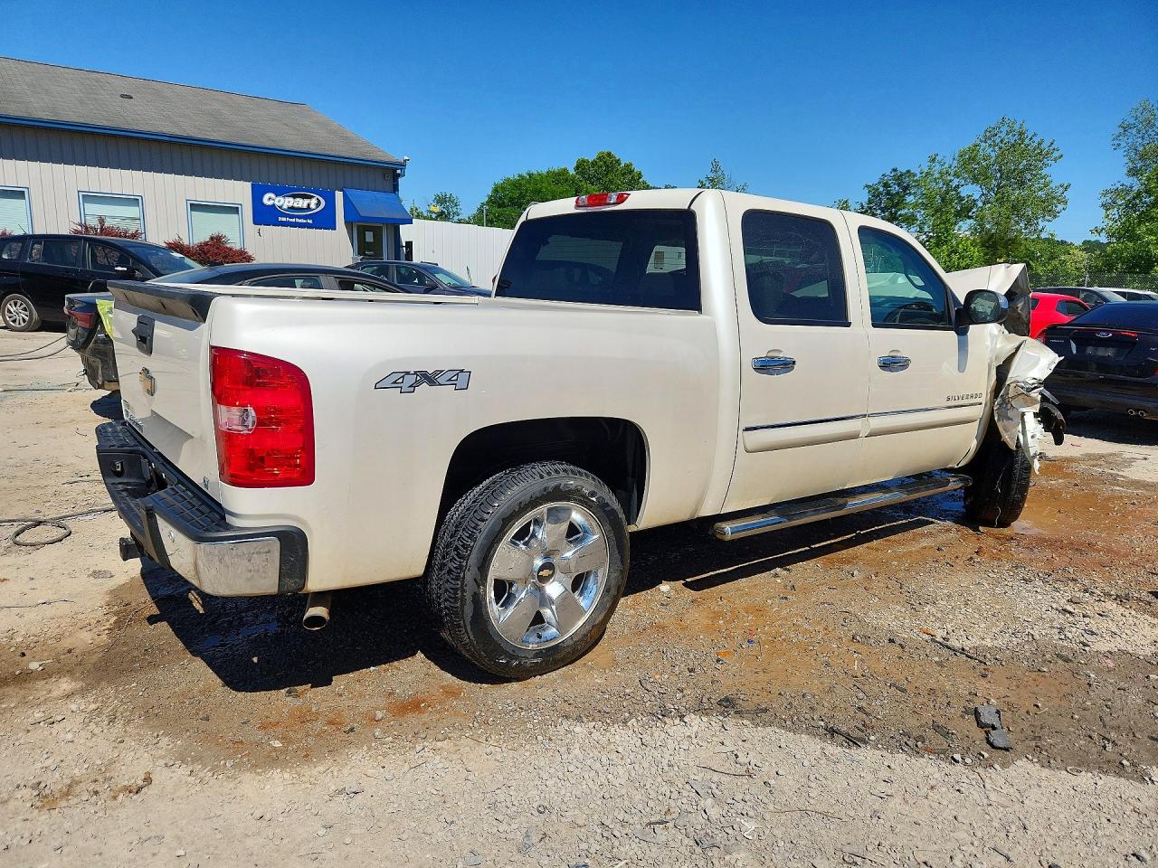 2011 Chevrolet Silverado K1500 Lt White vin: 3GCPKSE37BG321944