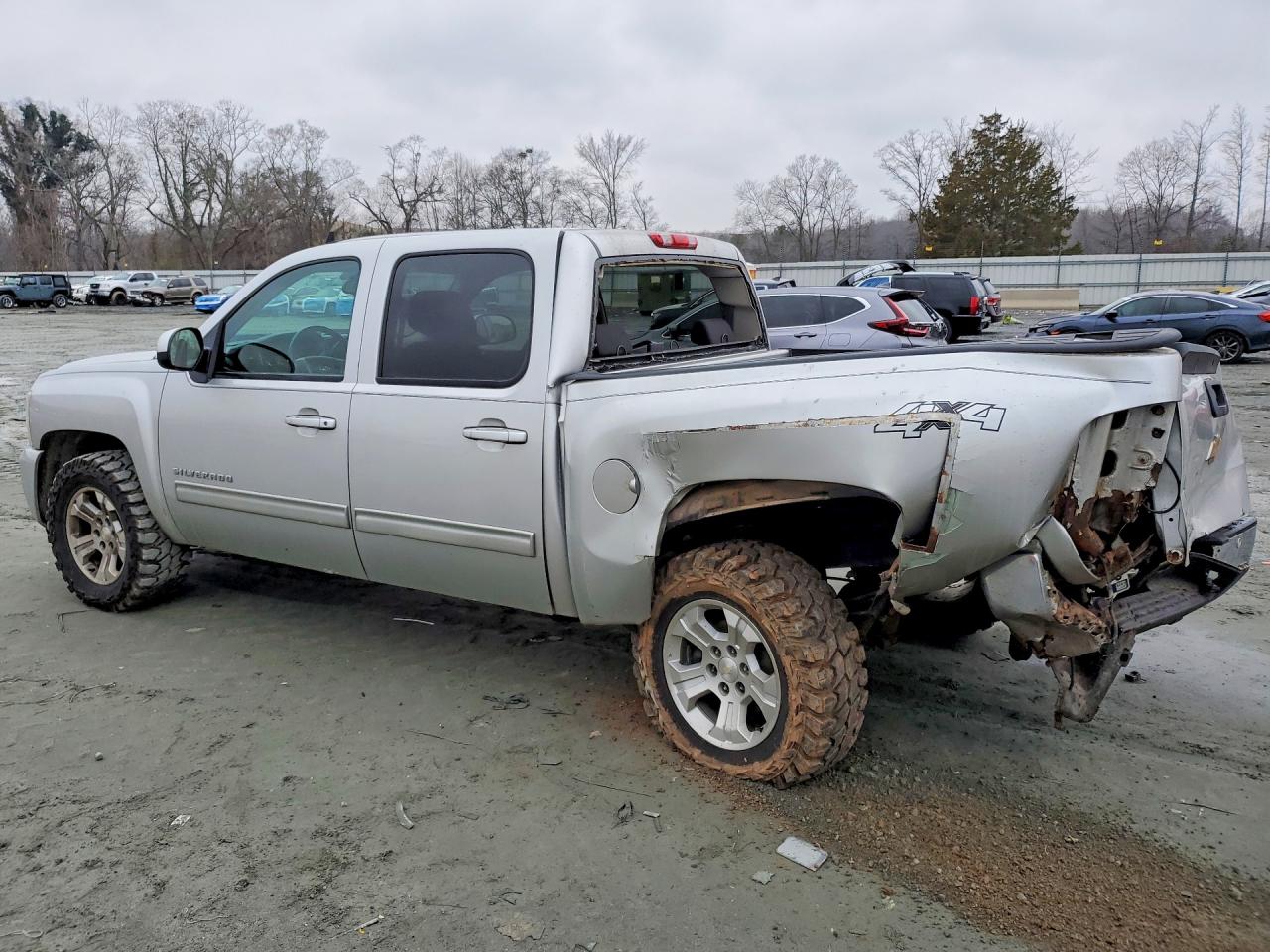 2011 Chevrolet Silverado K1500 Lt Silver vin: 3GCPKSE38BG138634