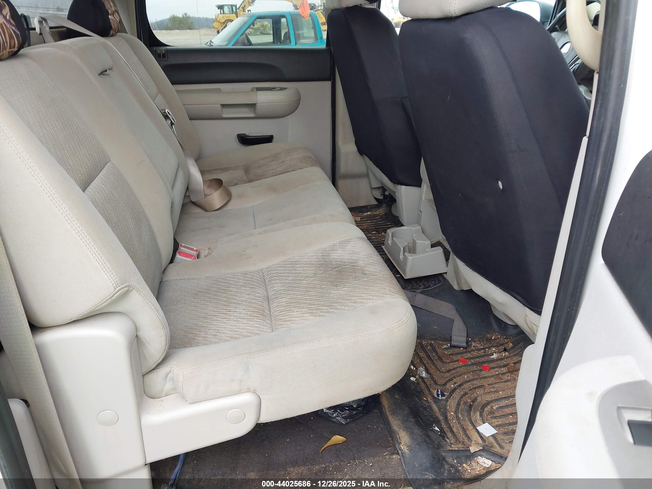 2011 Chevrolet Silverado 1500 Lt White vin: 3GCPKSE38BG213347