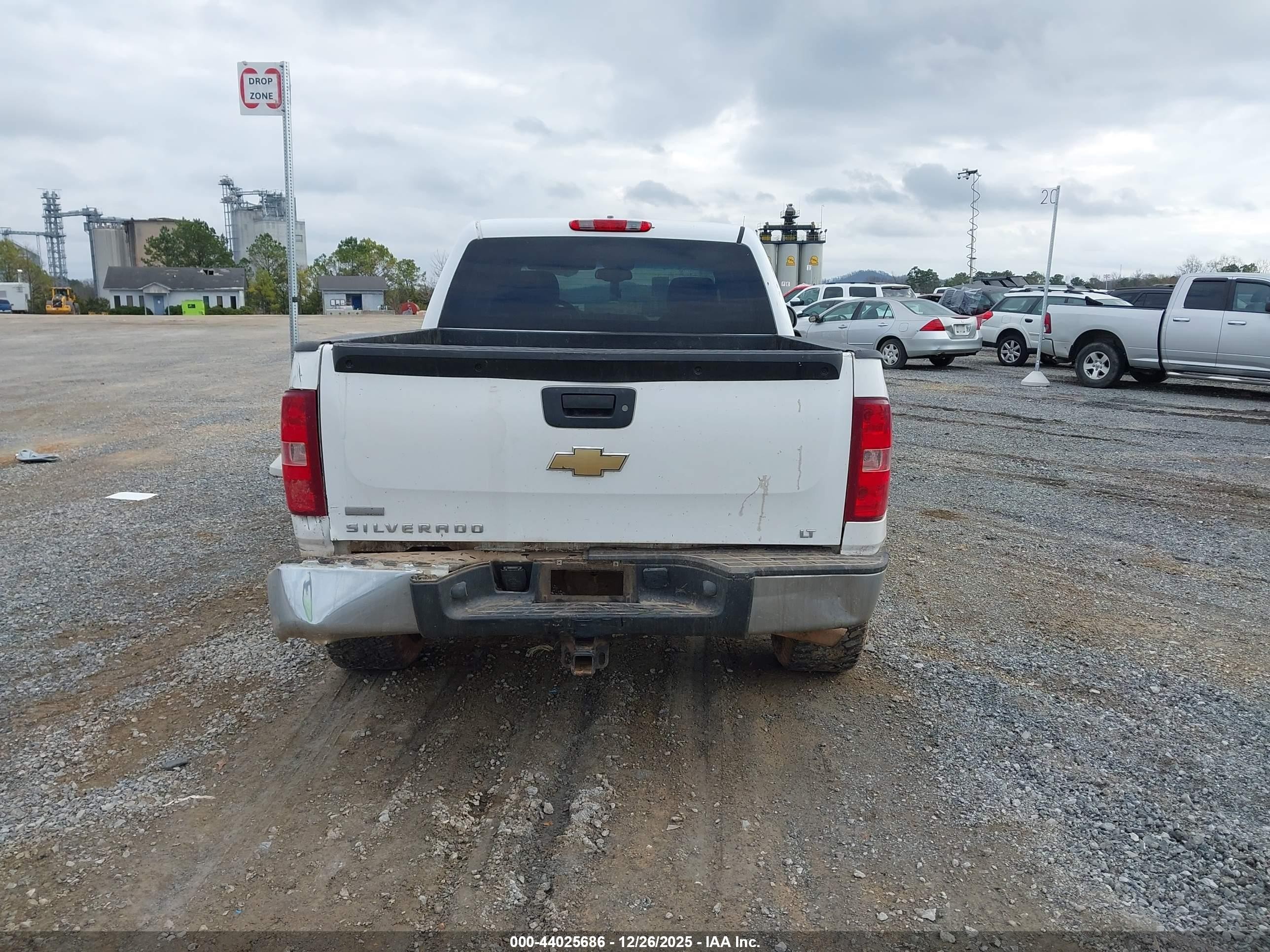 2011 Chevrolet Silverado 1500 Lt White vin: 3GCPKSE38BG213347