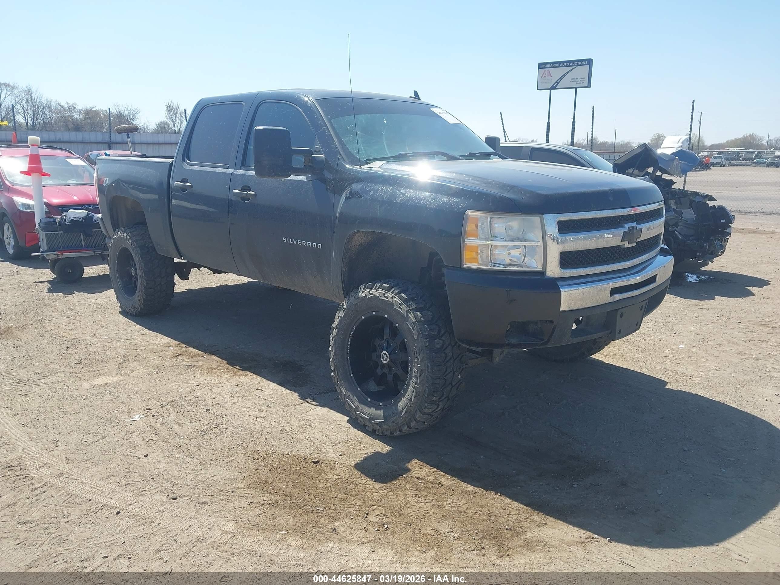 2011 Chevrolet Silverado 1500 Lt Black vin: 3GCPKSE38BG318938