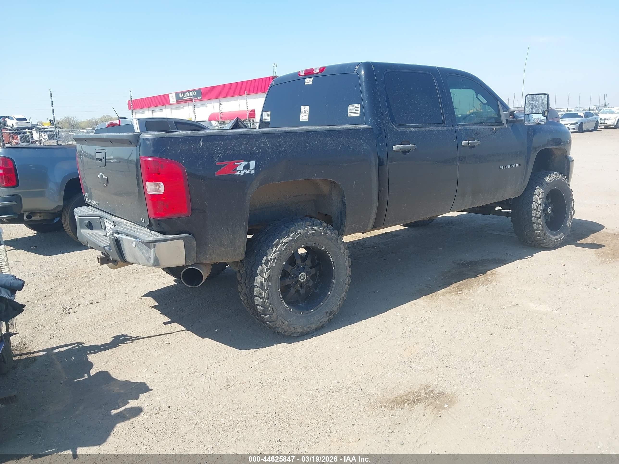 2011 Chevrolet Silverado 1500 Lt Black vin: 3GCPKSE38BG318938