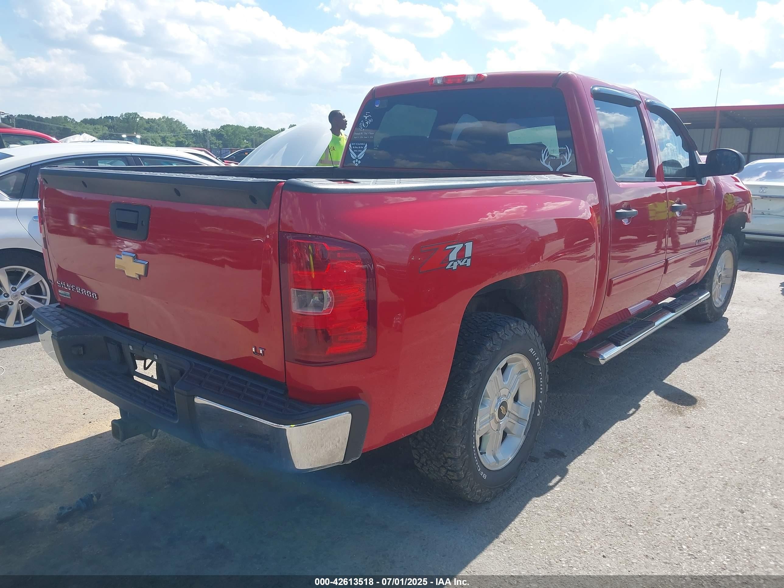 2011 Chevrolet Silverado 1500 Lt Красный vin: 3GCPKSE38BG325467