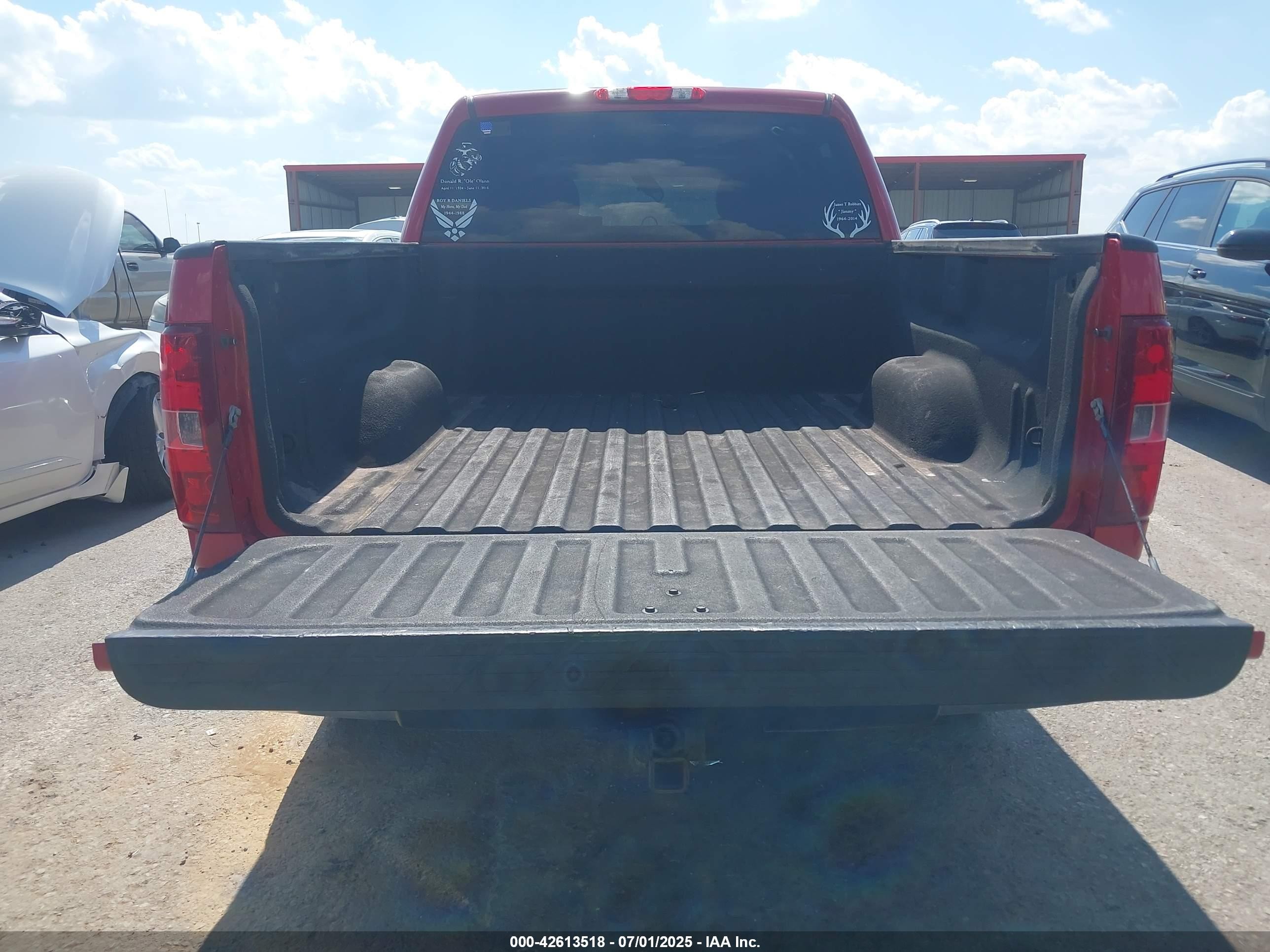 2011 Chevrolet Silverado 1500 Lt Красный vin: 3GCPKSE38BG325467