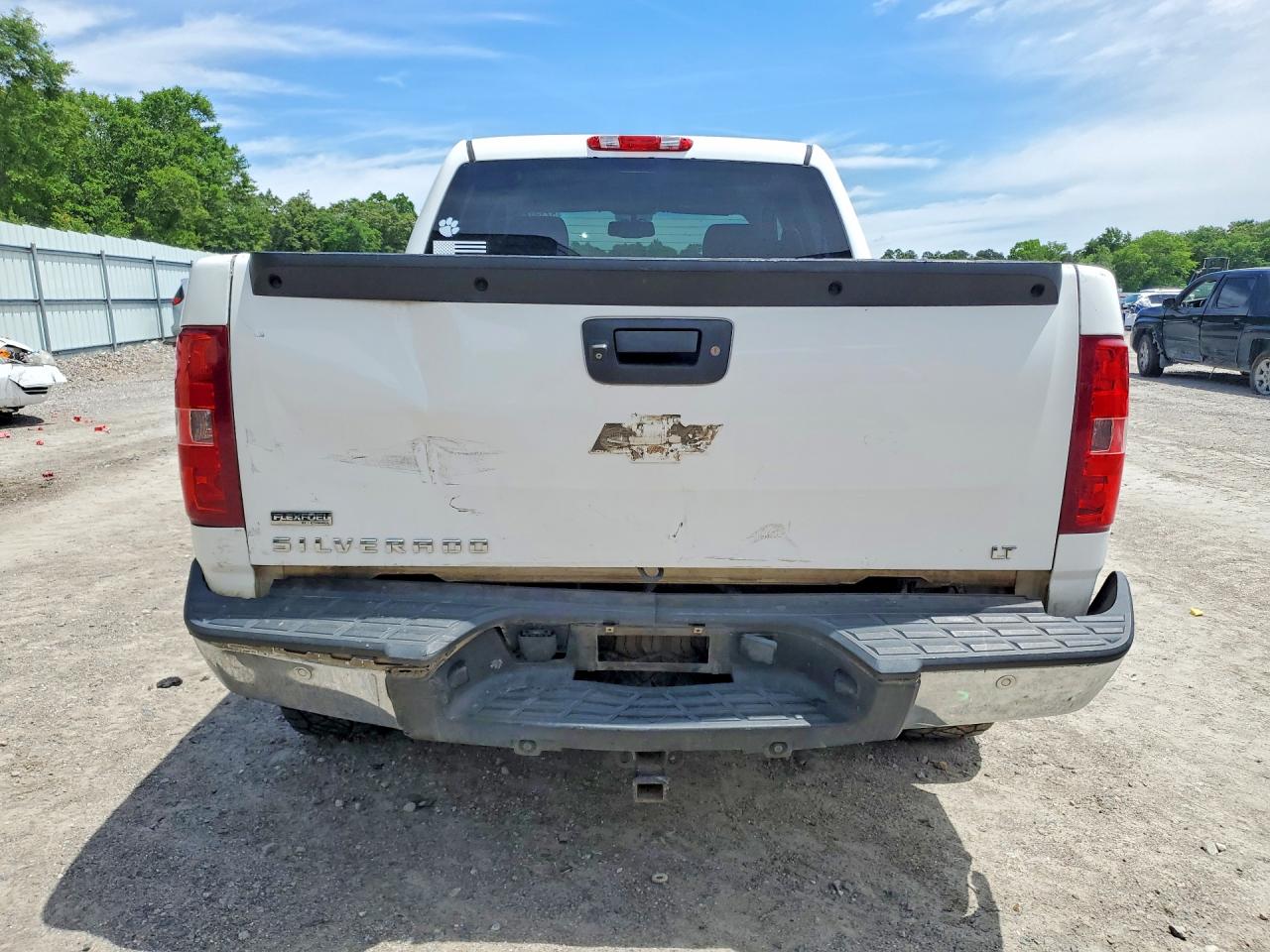 2011 Chevrolet Silverado K1500 Lt White vin: 3GCPKSE39BG151098