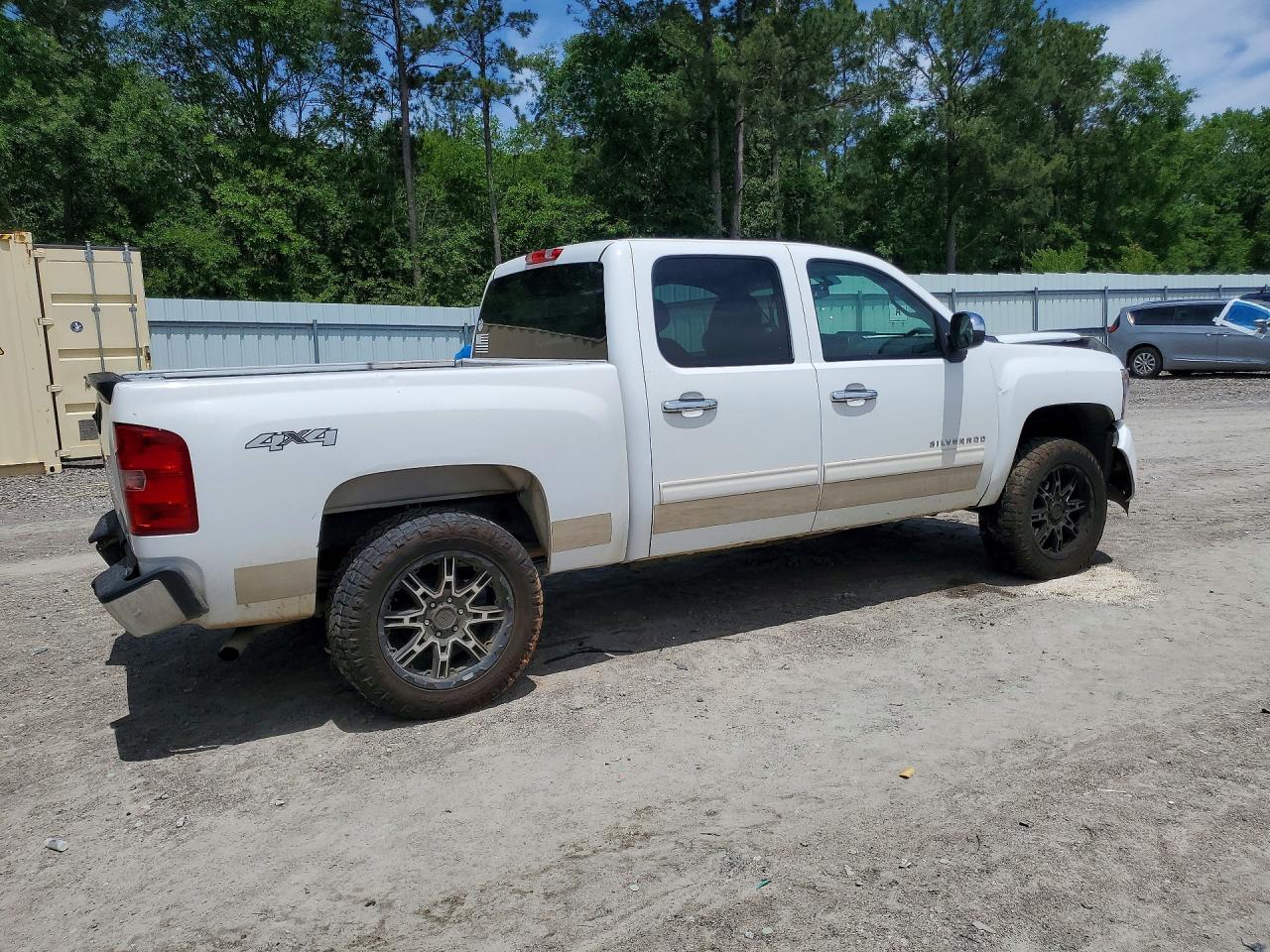 2011 Chevrolet Silverado K1500 Lt White vin: 3GCPKSE39BG151098