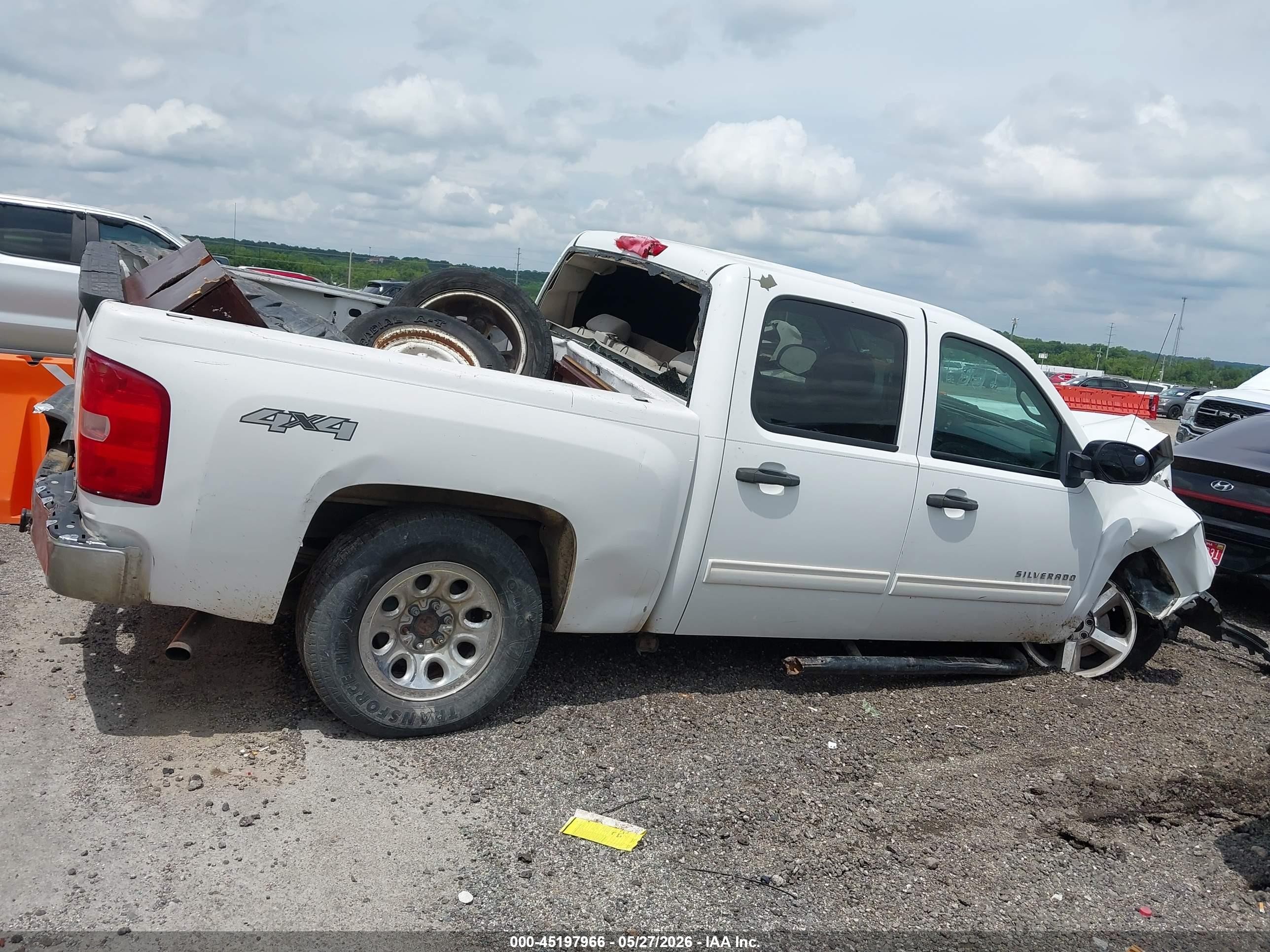 2011 Chevrolet Silverado 1500 Lt White vin: 3GCPKSE39BG250715
