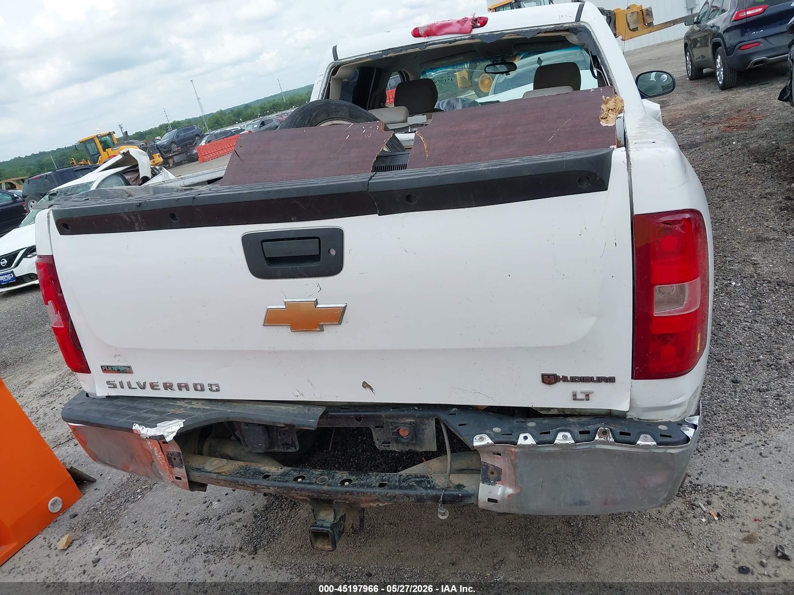 2011 Chevrolet Silverado 1500 Lt White vin: 3GCPKSE39BG250715