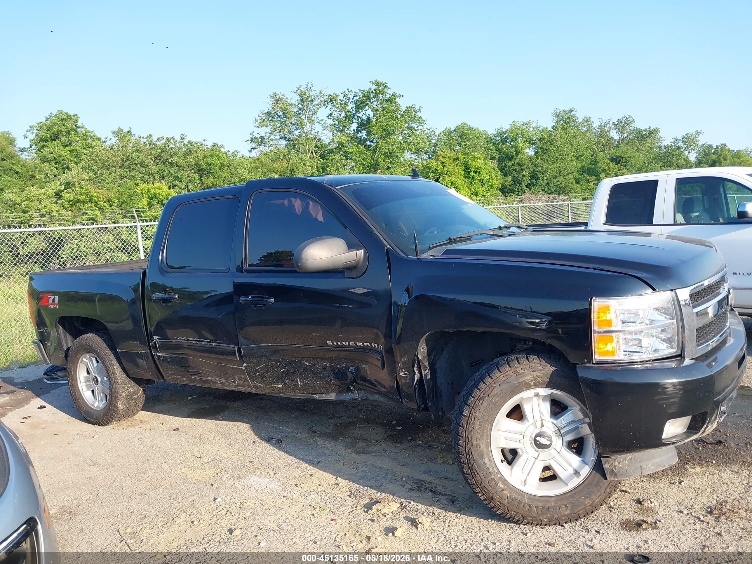 2011 Chevrolet Silverado 1500 Lt Черный vin: 3GCPKSE39BG340642