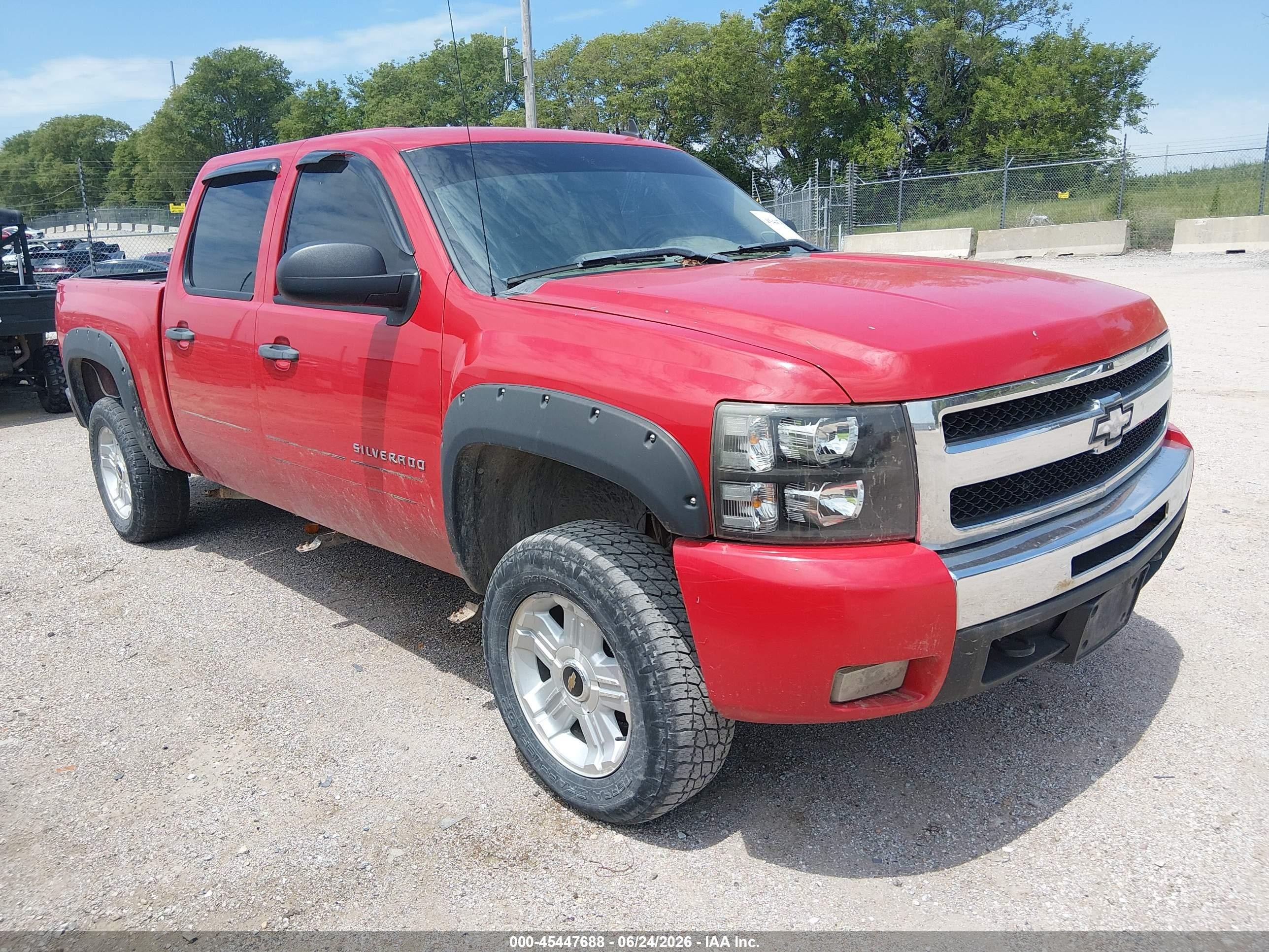 2011 Chevrolet Silverado 1500 Lt Red vin: 3GCPKSE3XBG222406