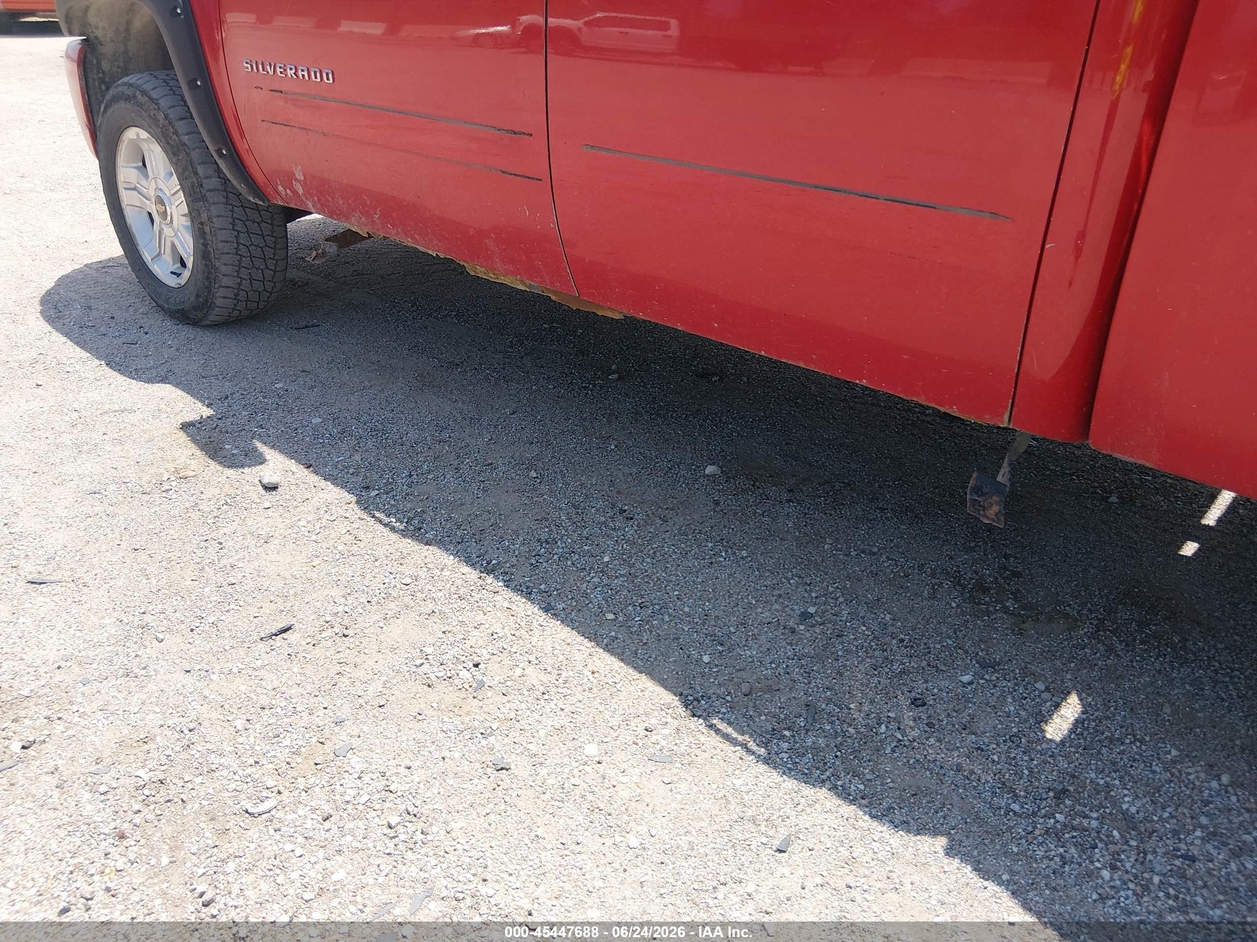 2011 Chevrolet Silverado 1500 Lt Red vin: 3GCPKSE3XBG222406