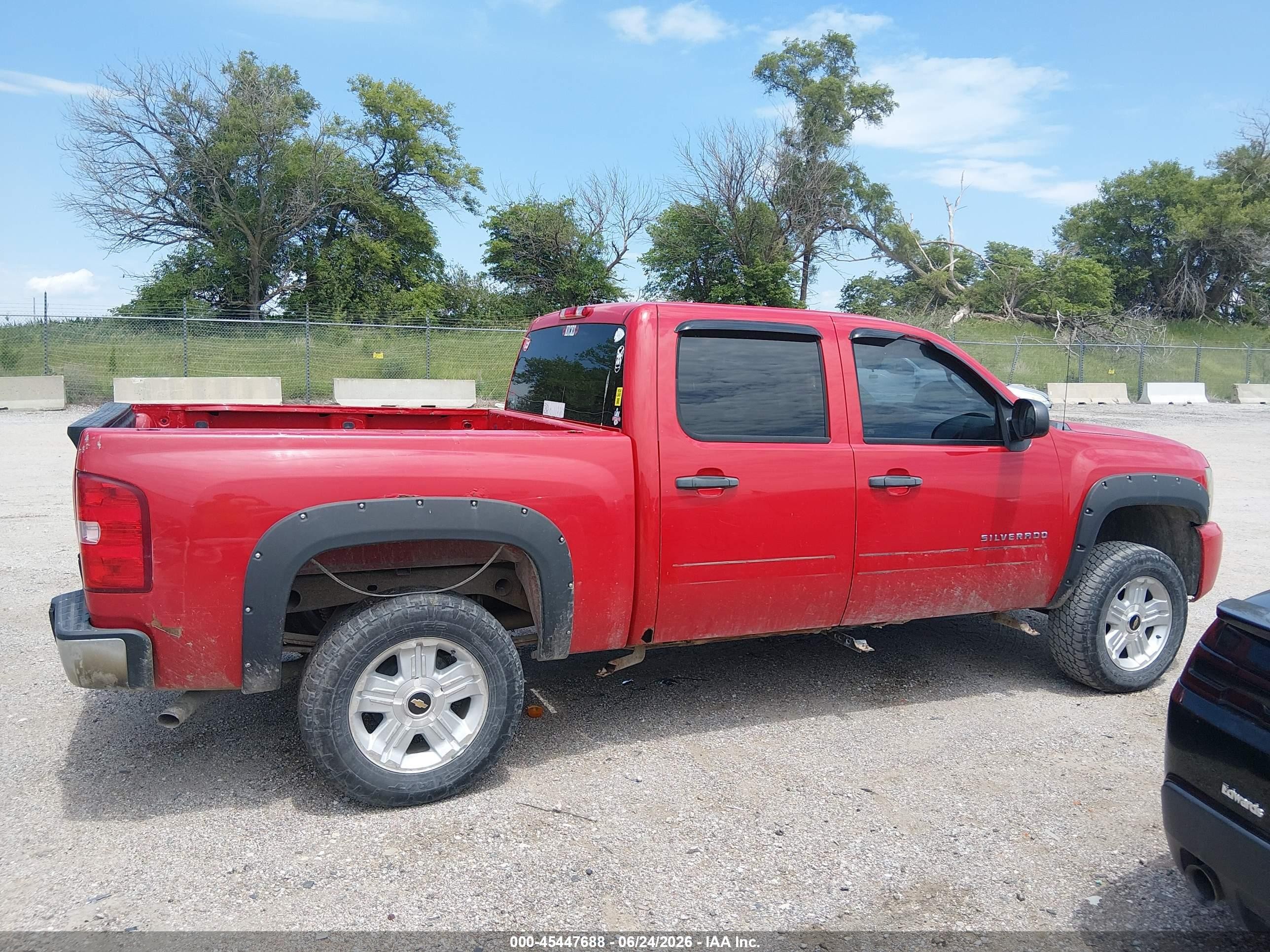 2011 Chevrolet Silverado 1500 Lt Red vin: 3GCPKSE3XBG222406