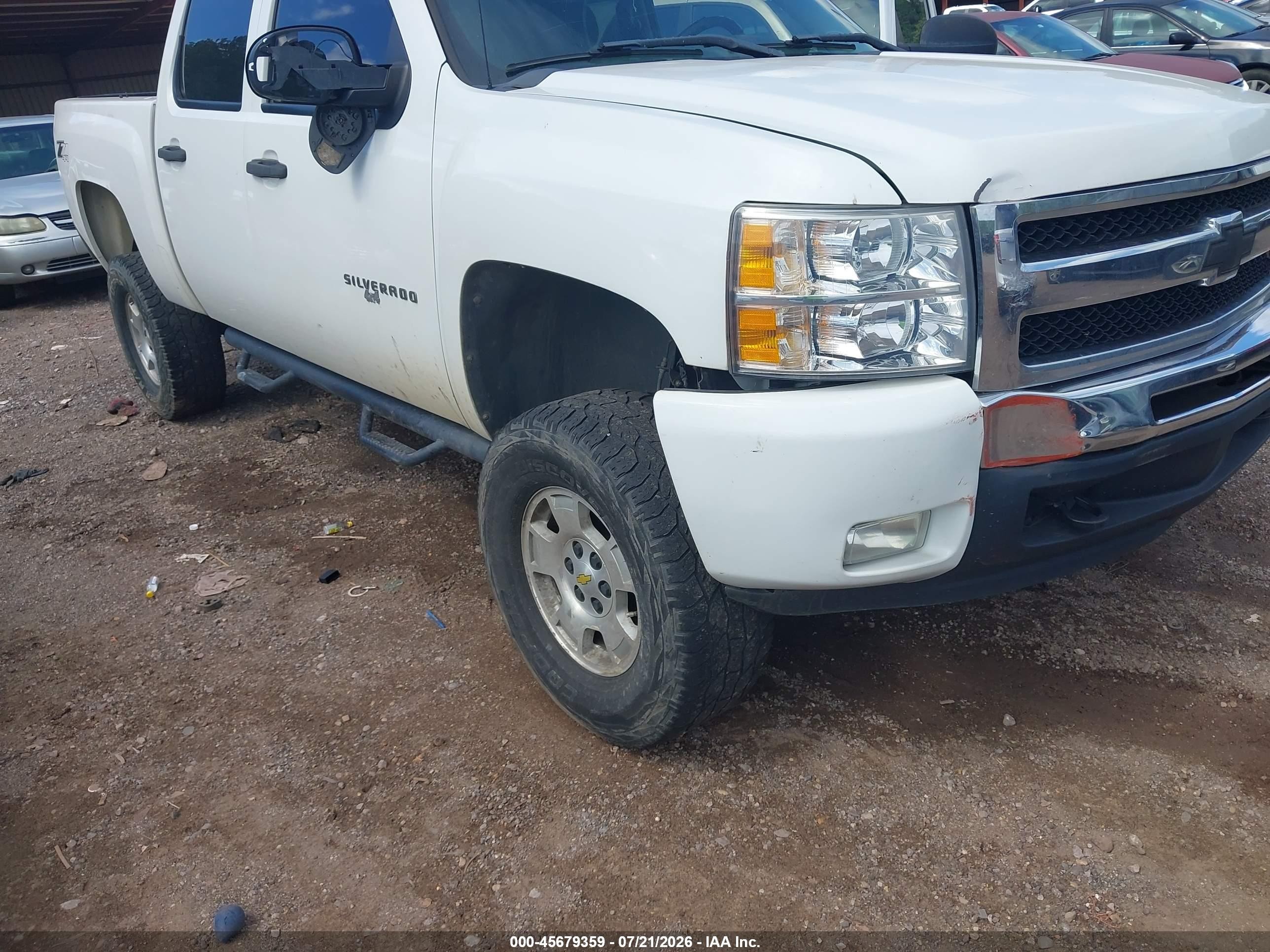 2011 Chevrolet Silverado 1500 Lt Белый vin: 3GCPKSE3XBG237990