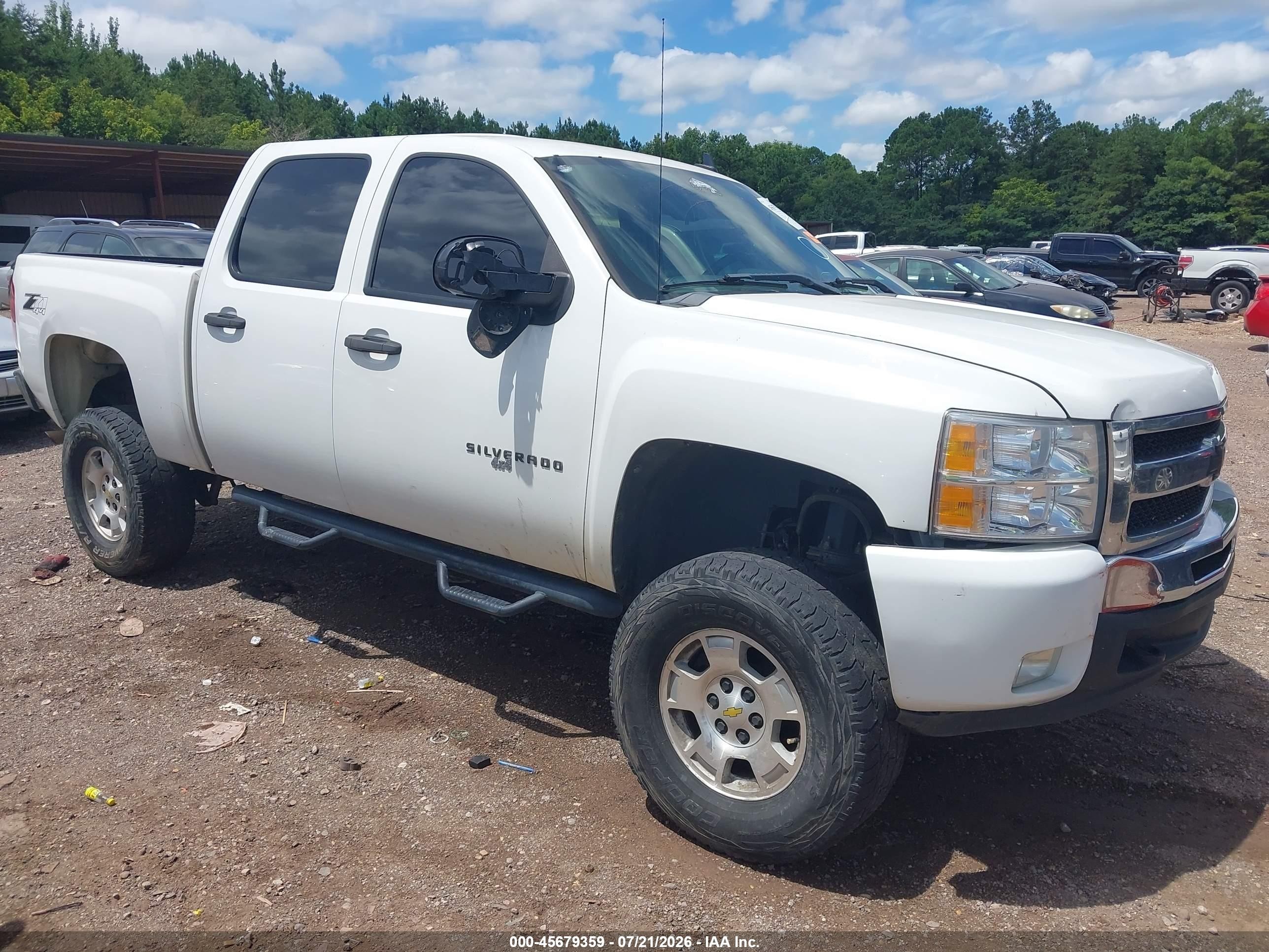 2011 Chevrolet Silverado 1500 Lt Белый vin: 3GCPKSE3XBG237990