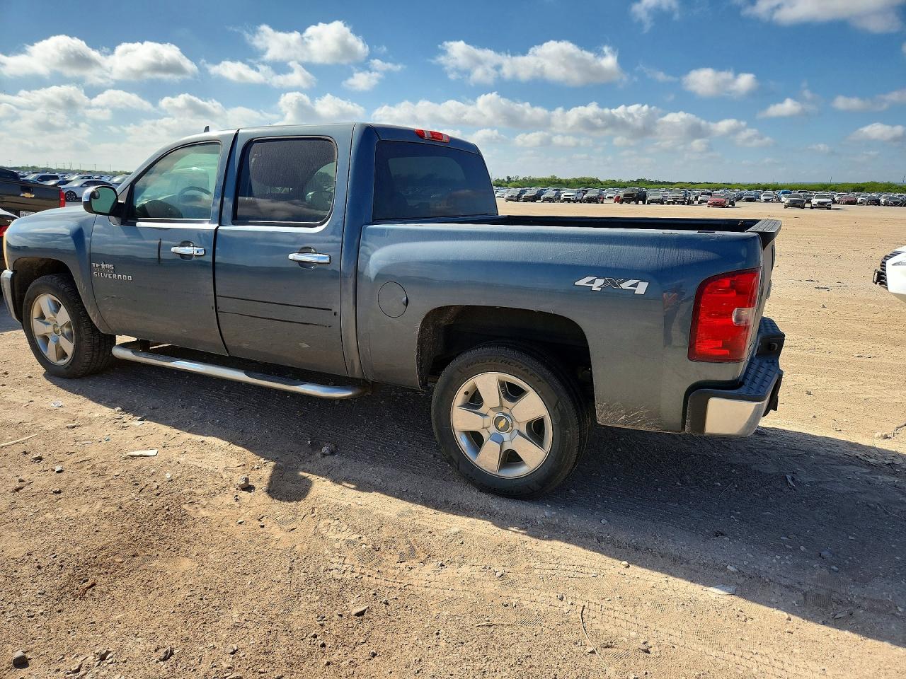 2011 Chevrolet Silverado K1500 Lt Blue vin: 3GCPKSE3XBG380650