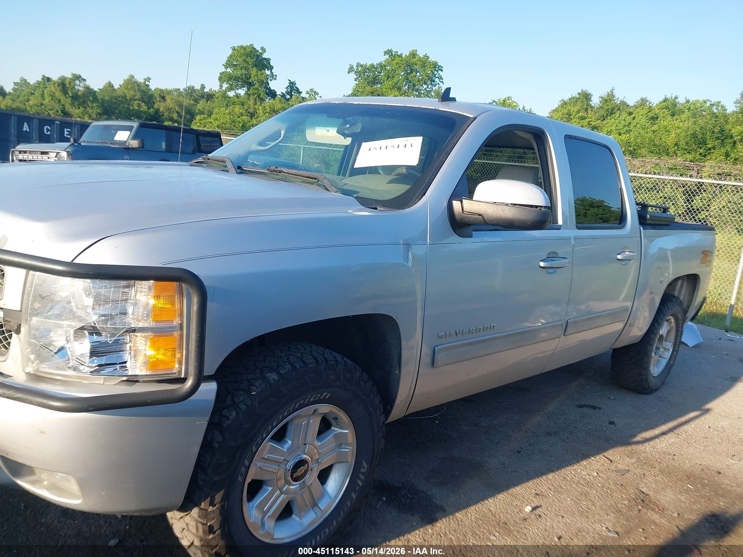 2013 Chevrolet Silverado 1500 Lt Серебряный vin: 3GCPKSE70DG156096