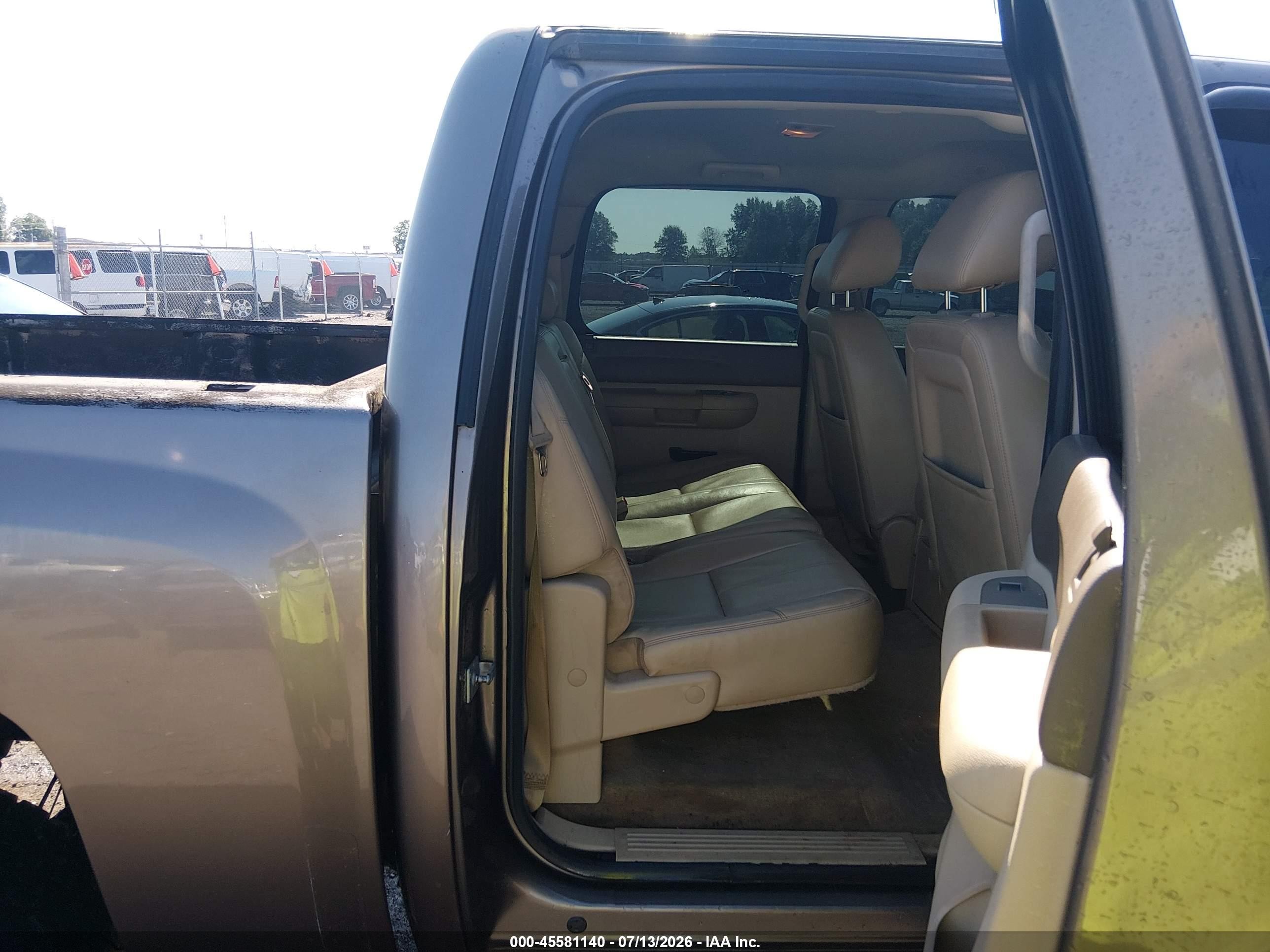 2013 Chevrolet Silverado 1500 Lt Gray vin: 3GCPKSE71DG172596