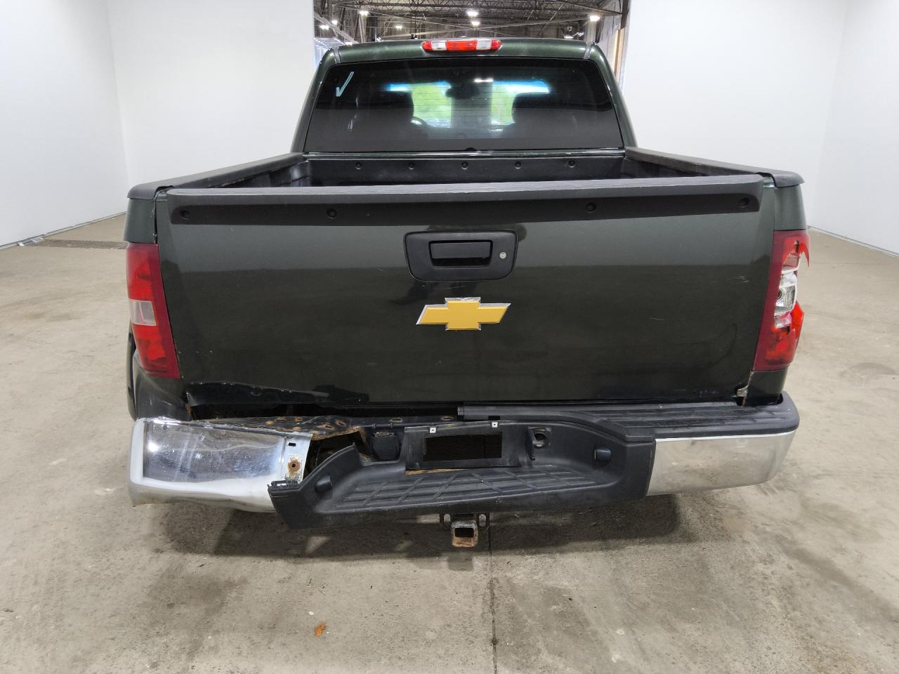 2013 Chevrolet Silverado K1500 Lt Green vin: 3GCPKSE71DG215060 Damage: Tailgate, Dent(S) W/ Paint Dmg, 5 To 6 Inches