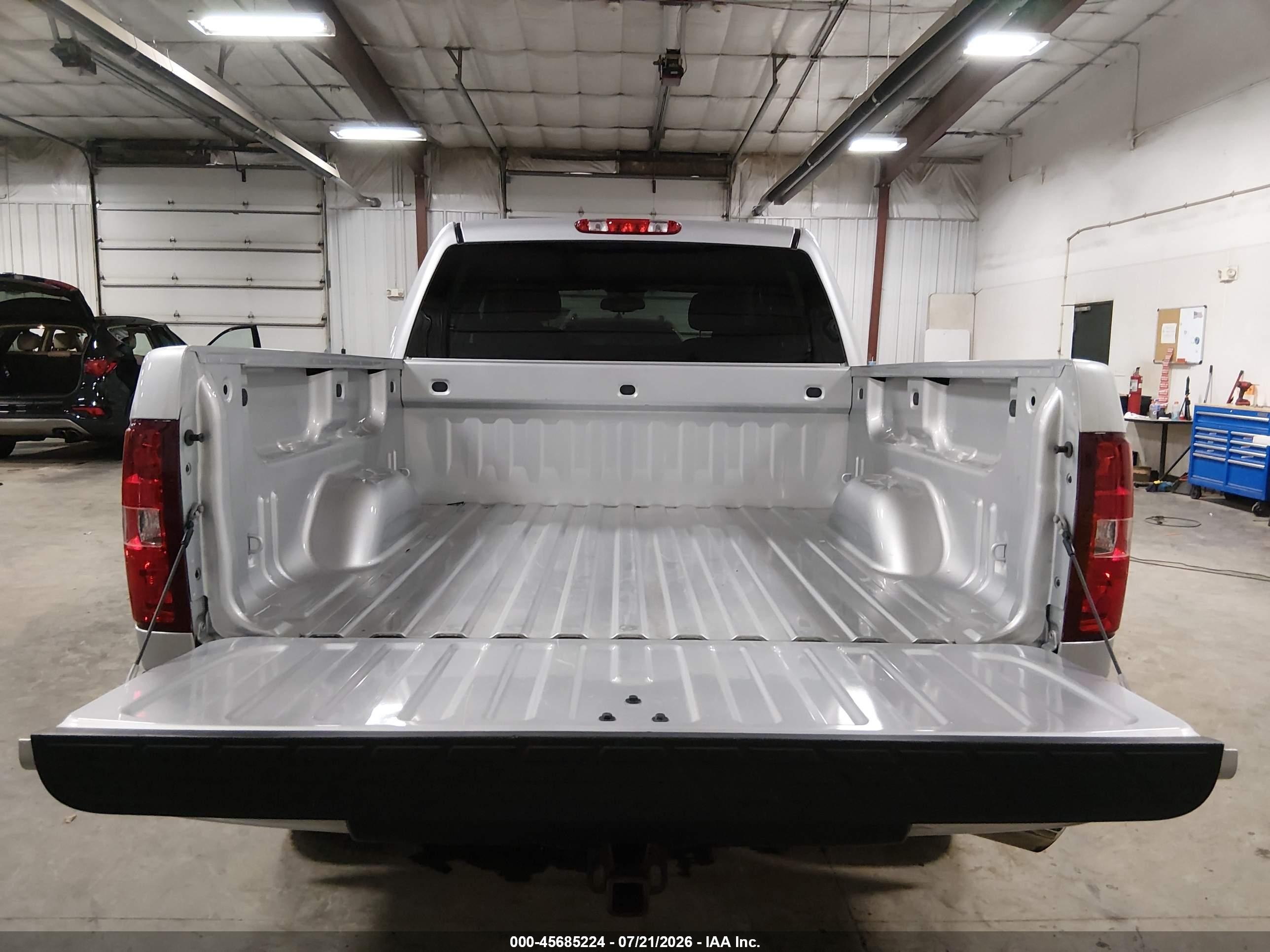 2013 Chevrolet Silverado 1500 Lt Silver vin: 3GCPKSE71DG277882