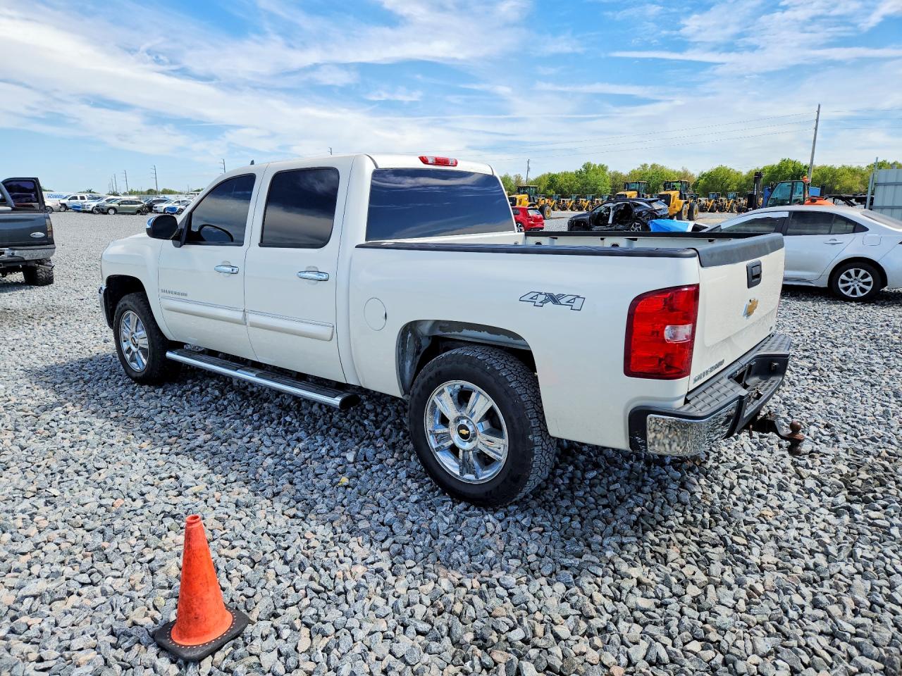 2012 Chevrolet Silverado K1500 Lt White vin: 3GCPKSE72CG225336