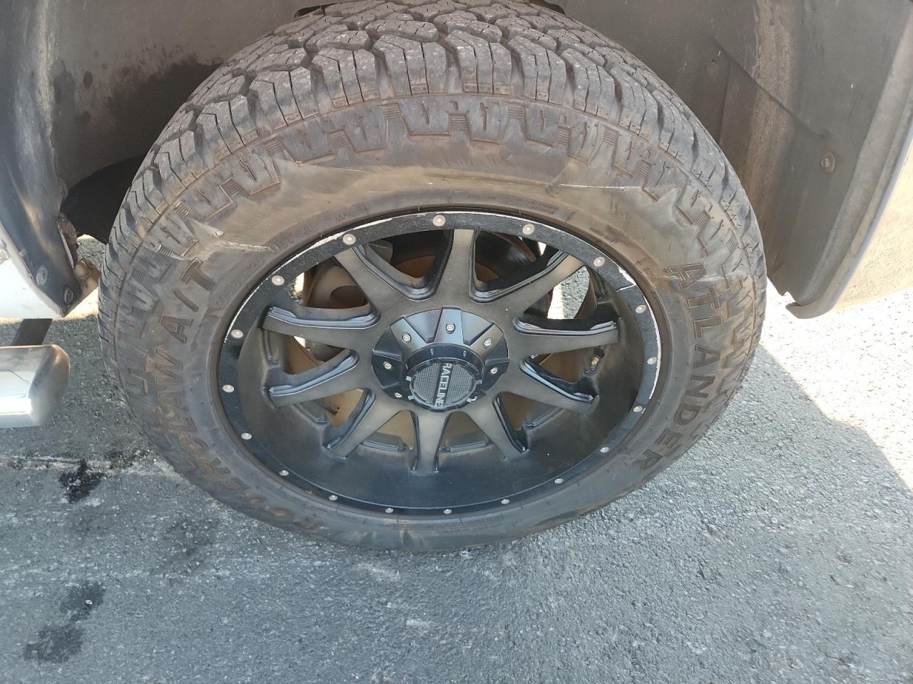 2012 Chevrolet Silverado K1500 Lt White vin: 3GCPKSE73CG264050 Damage: Right Front Wheel, Curb Rash, 9 To 10 Inches