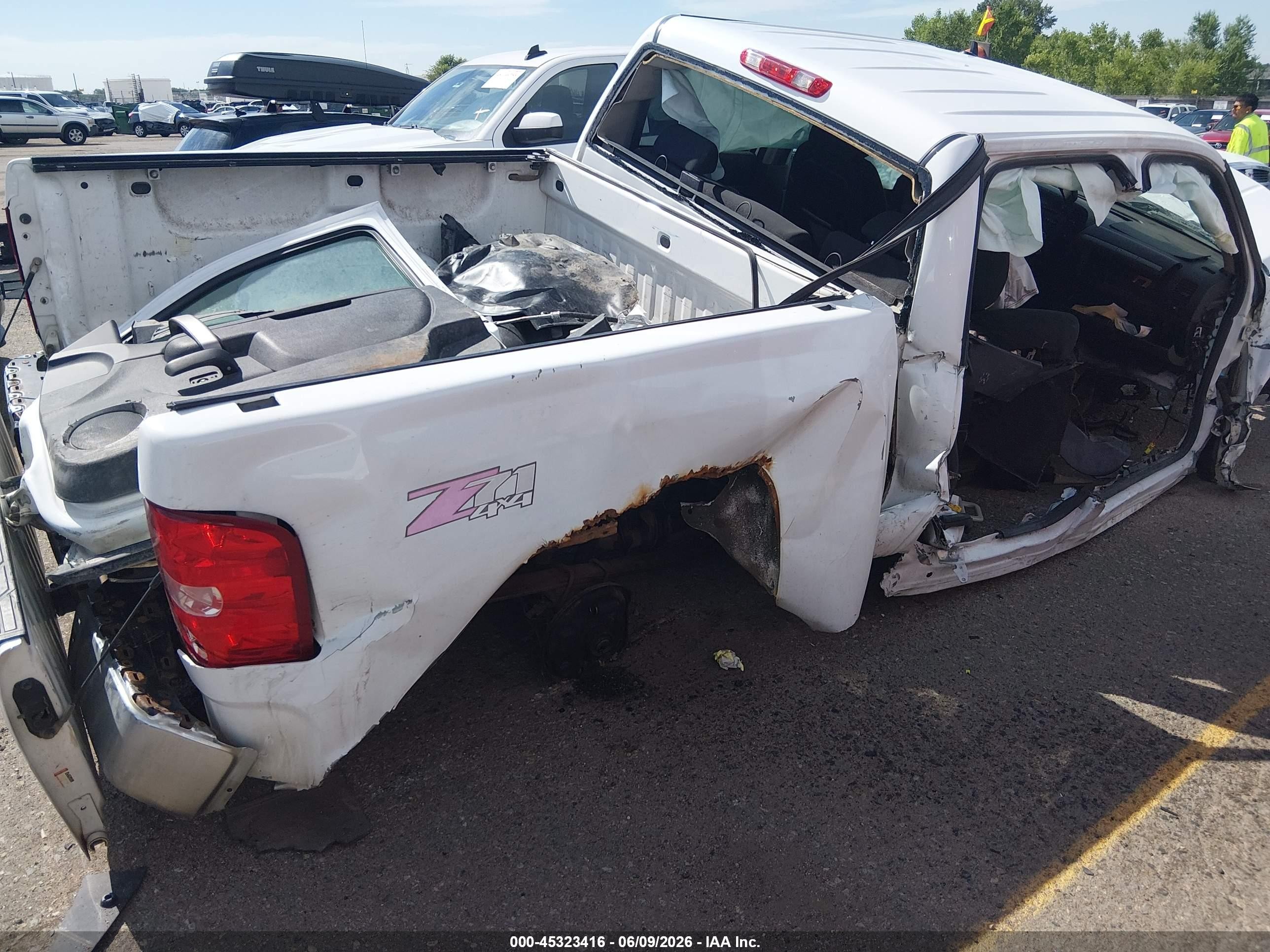 2013 Chevrolet Silverado 1500 Lt White vin: 3GCPKSE73DG205338