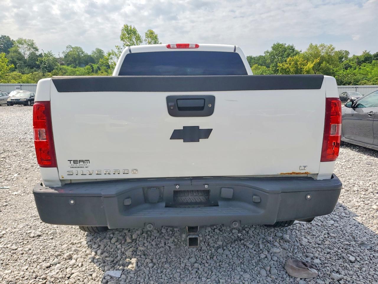 2013 Chevrolet Silverado K1500 Lt White vin: 3GCPKSE73DG251977