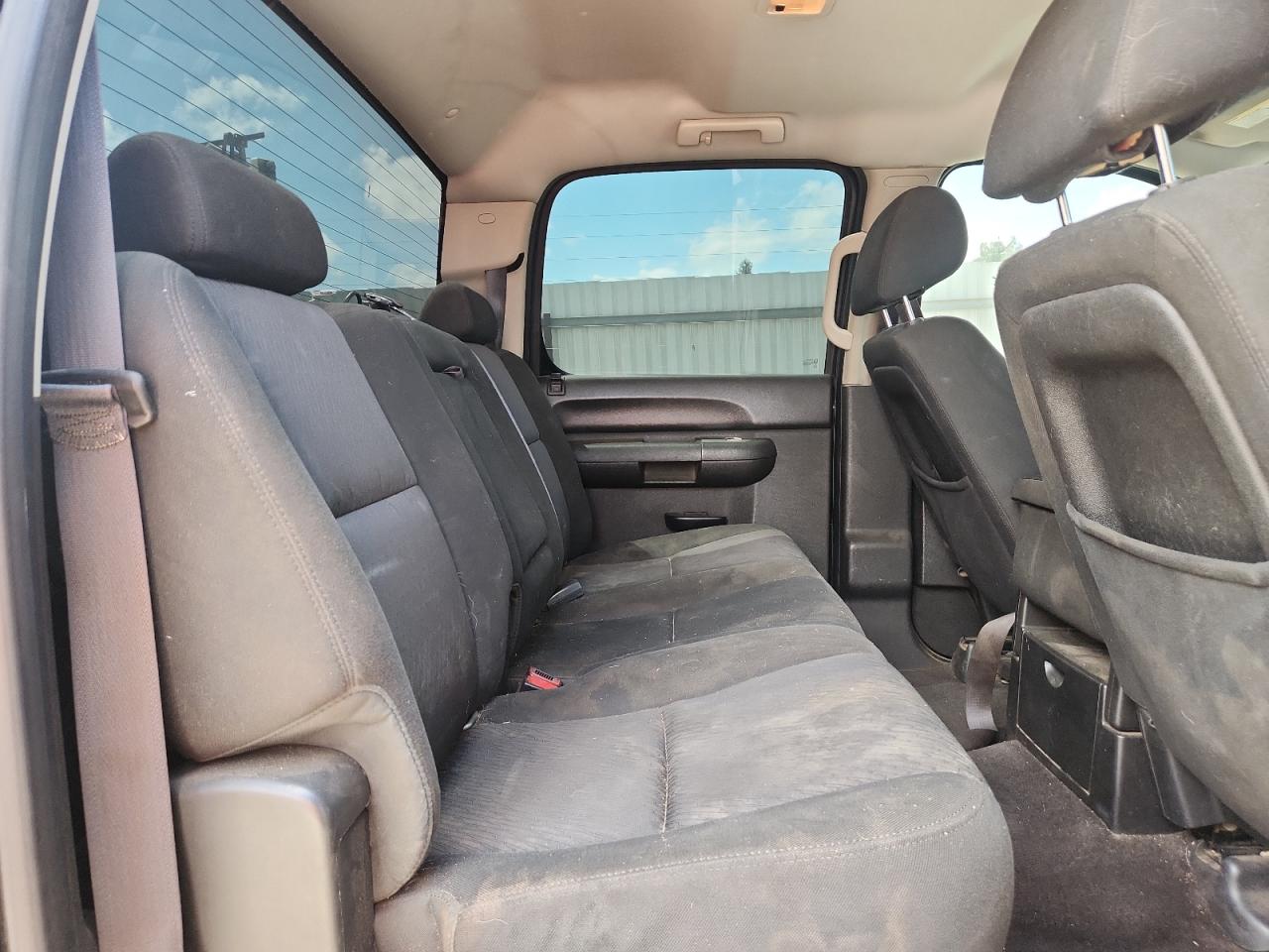 2013 Chevrolet Silverado K1500 Lt Black vin: 3GCPKSE73DG257830 Damage: Headlining, Stained, Permanent