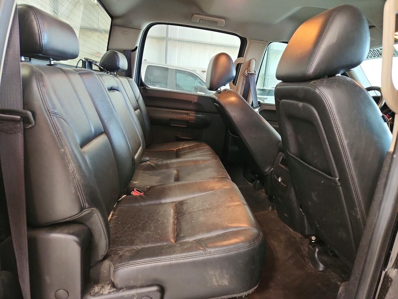 2013 Chevrolet Silver1500 Black vin: 3GCPKSE73DG265328