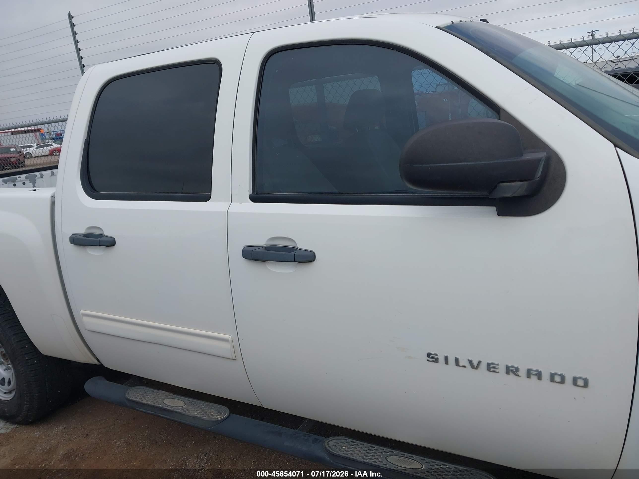 2013 Chevrolet Silverado 1500 Lt Белый vin: 3GCPKSE73DG322546