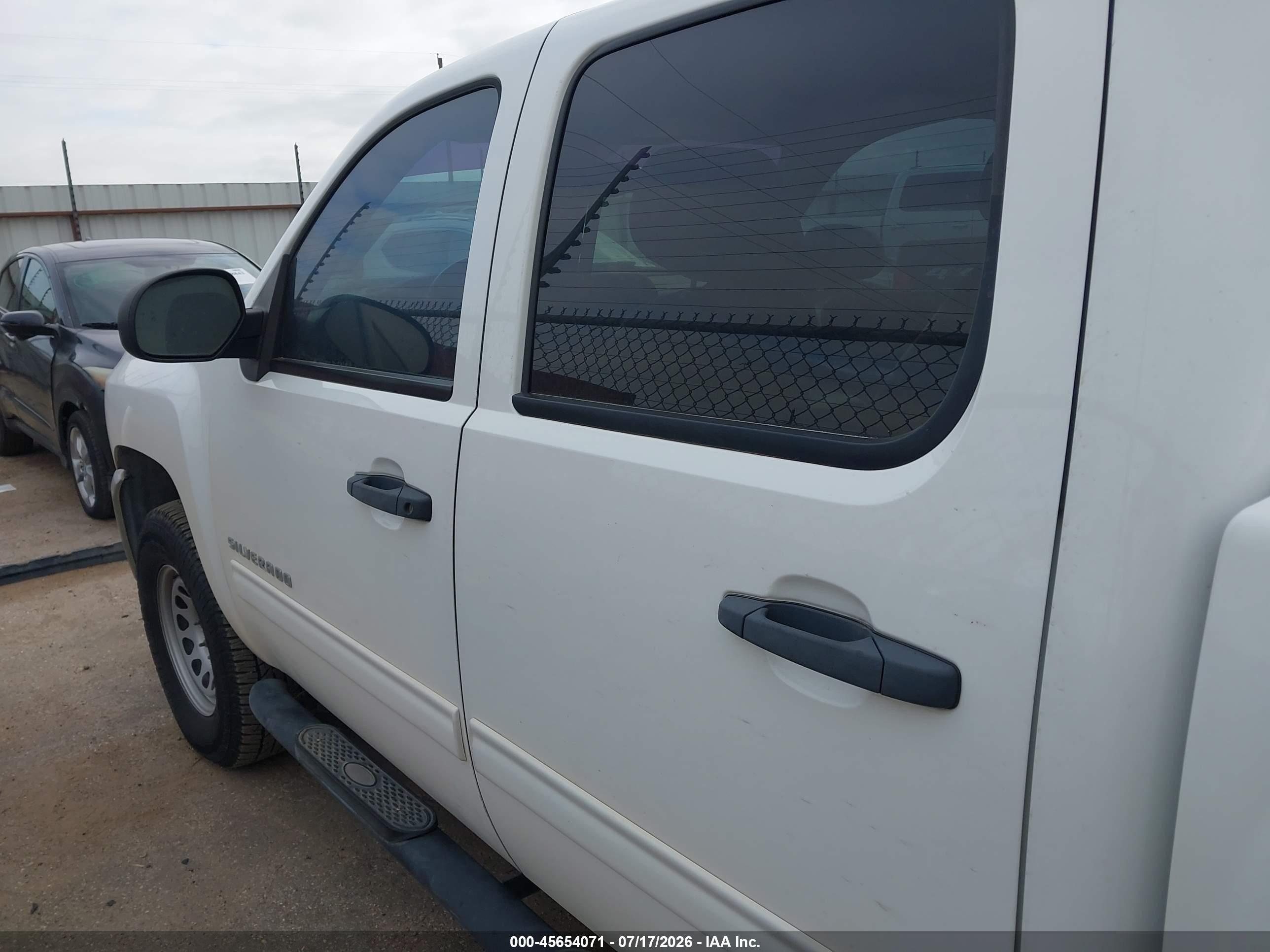 2013 Chevrolet Silverado 1500 Lt Белый vin: 3GCPKSE73DG322546
