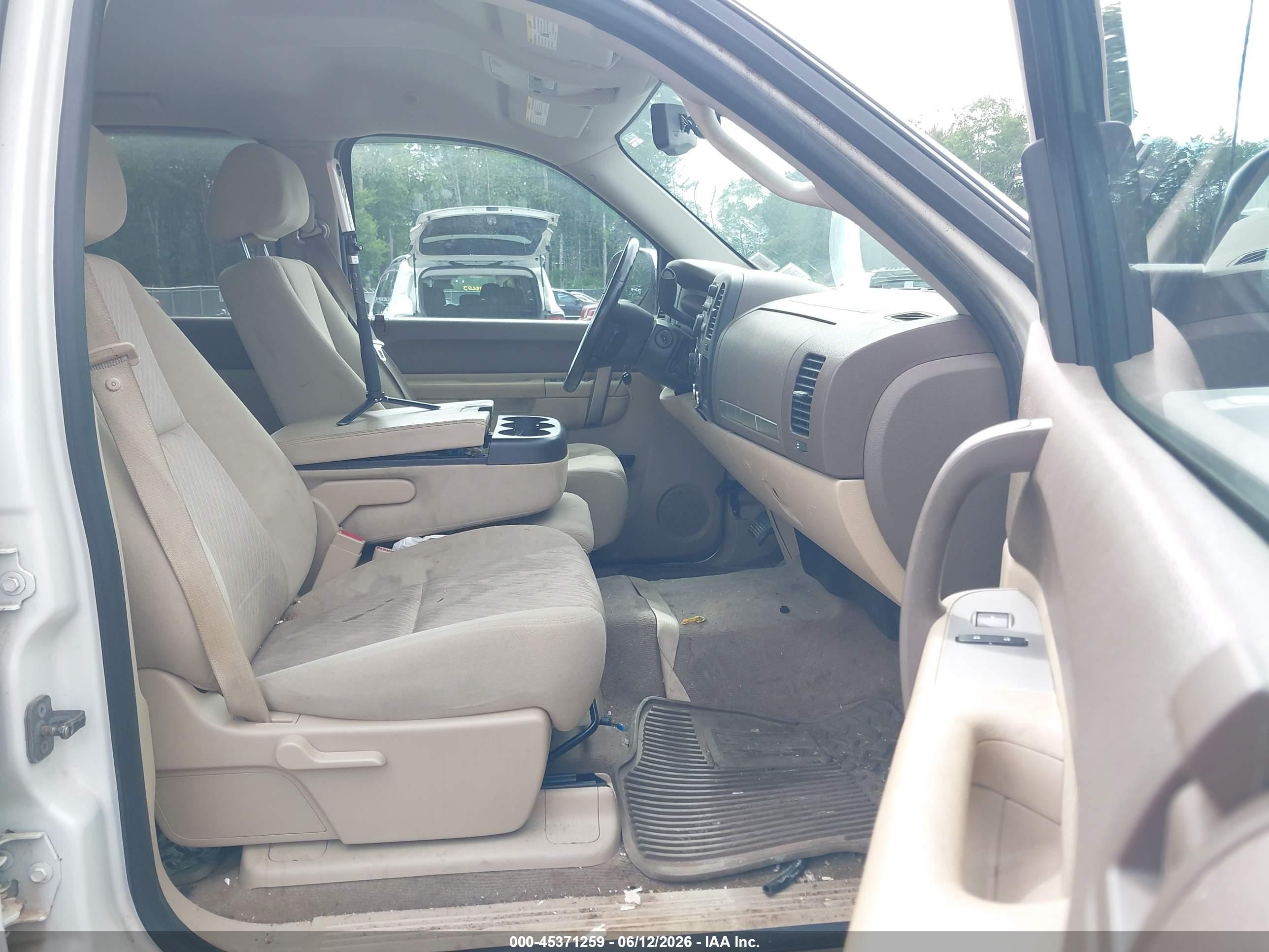 2012 Chevrolet Silverado 1500 Lt White vin: 3GCPKSE74CG192825