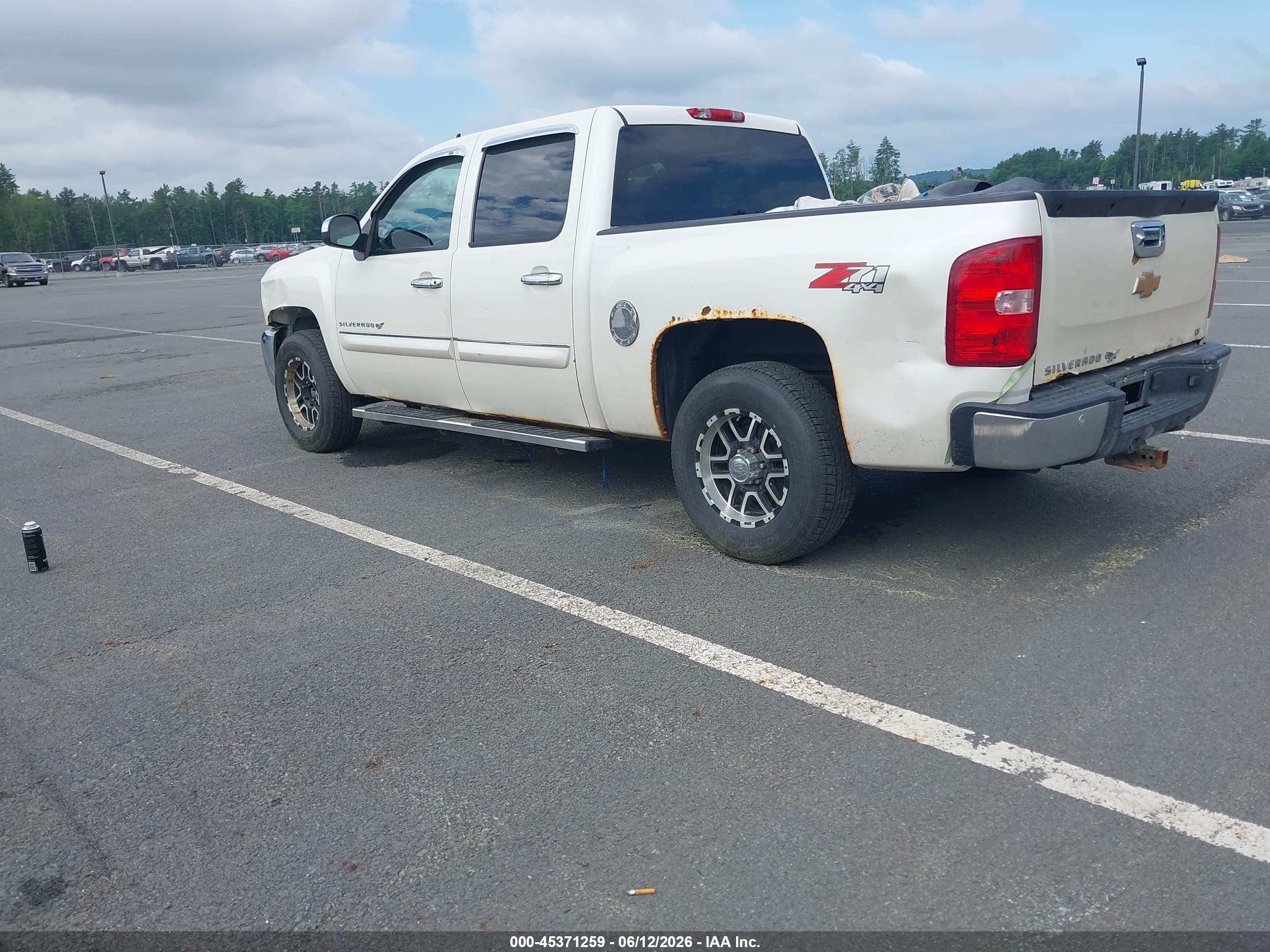 2012 Chevrolet Silverado 1500 Lt White vin: 3GCPKSE74CG192825