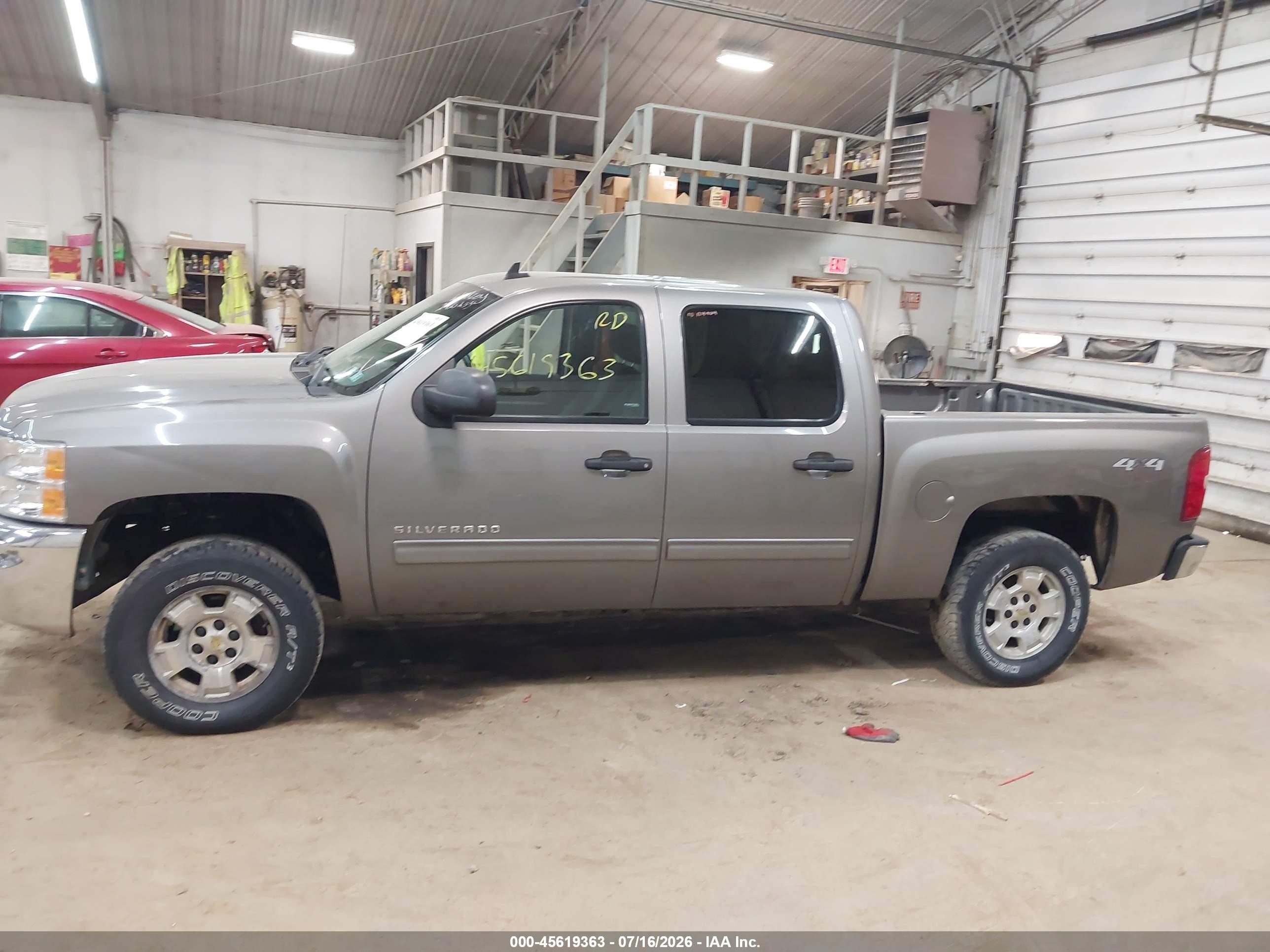 2013 Chevrolet Silverado 1500 Lt Серый vin: 3GCPKSE74DG139799