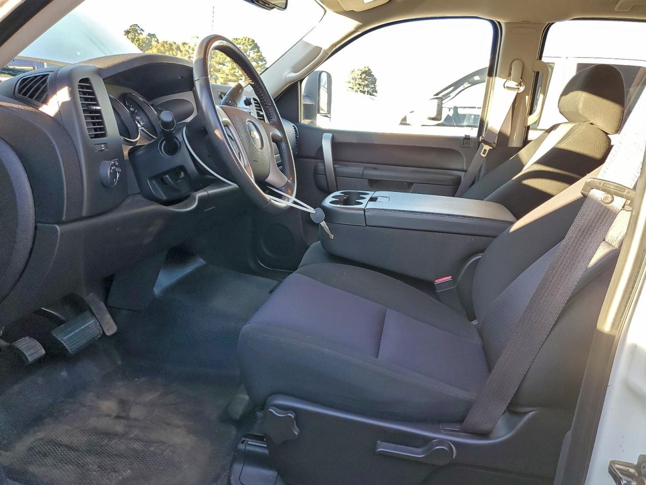 2012 Chevrolet Silverado K1500 Lt White vin: 3GCPKSE75CG148719
